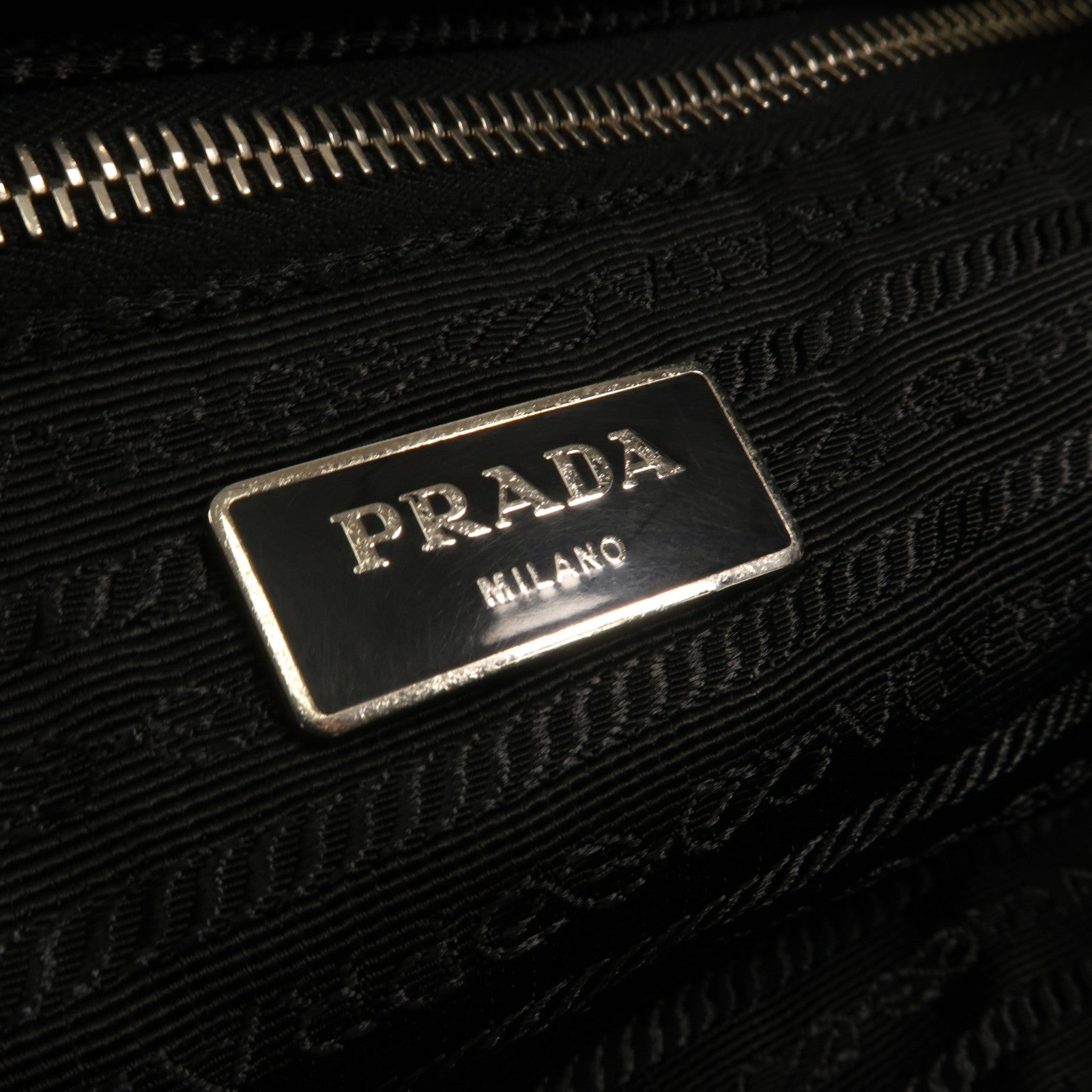 PRADA 尼龍2 Way Shoulder銀扣手挽肩背兩用袋