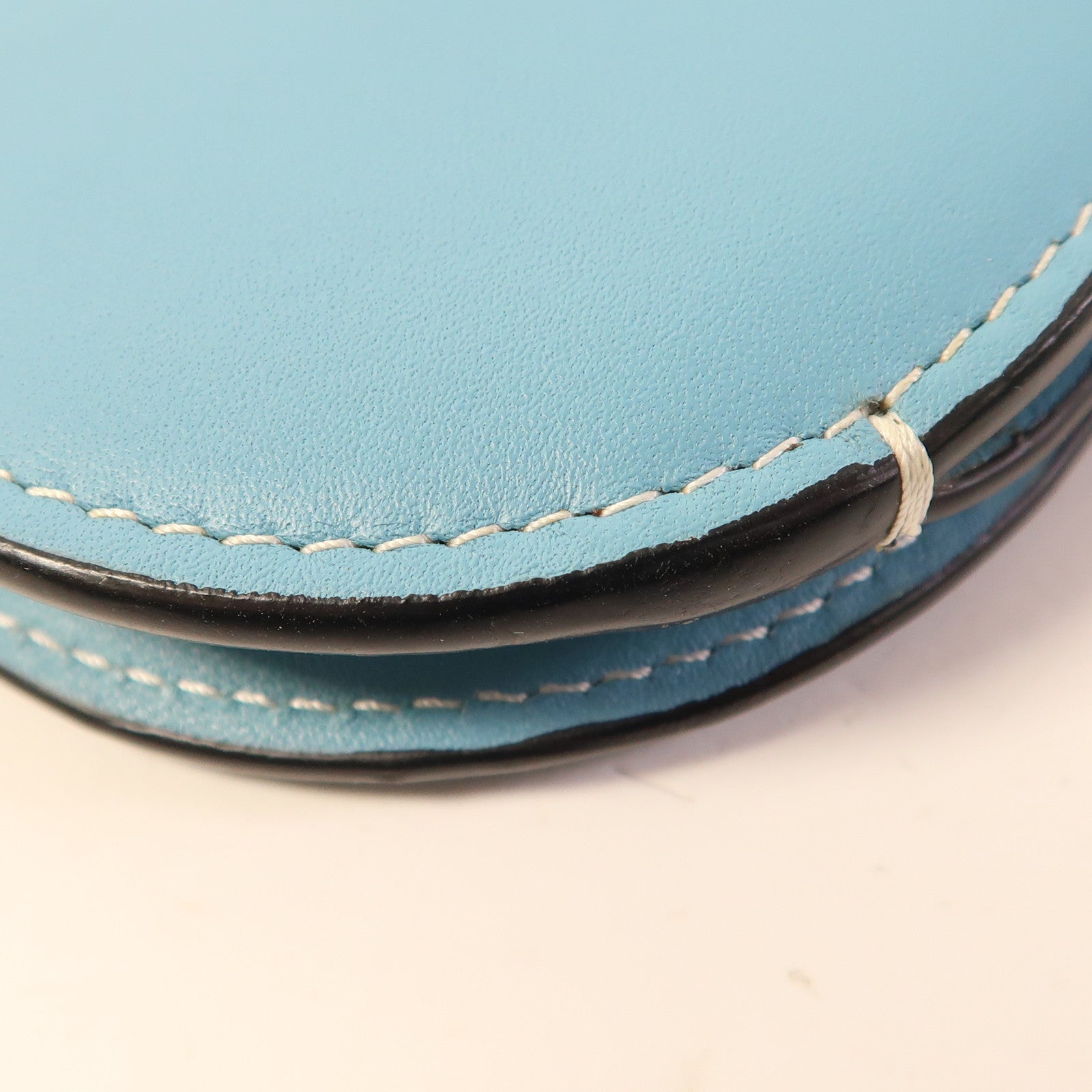 LOEWE 牛皮皮革Gate Pochette金扣肩背袋