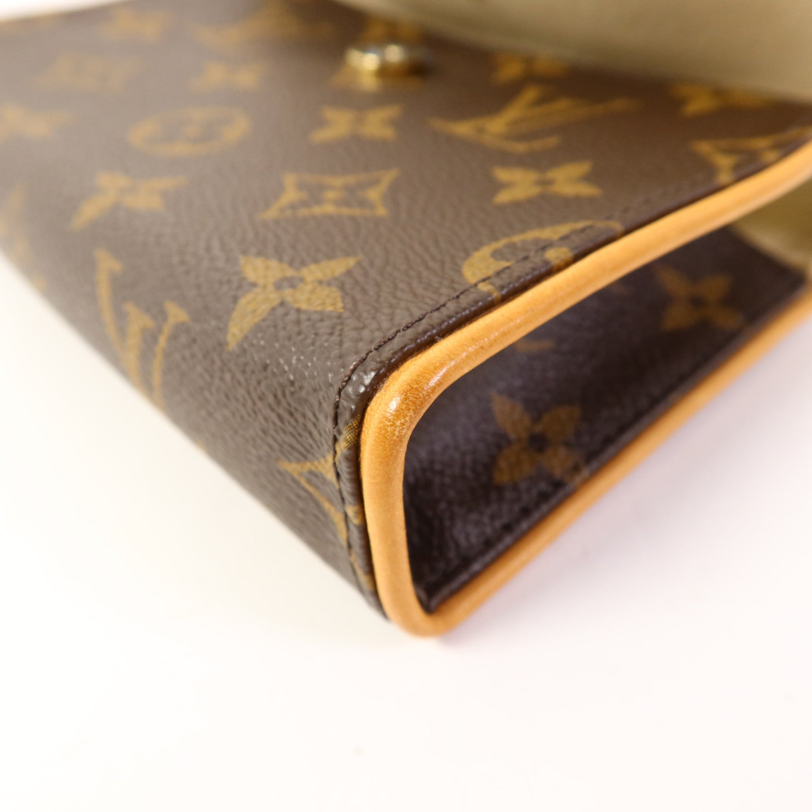 LOUIS VUITTON Monogram Pochette Twin PM金扣肩背袋