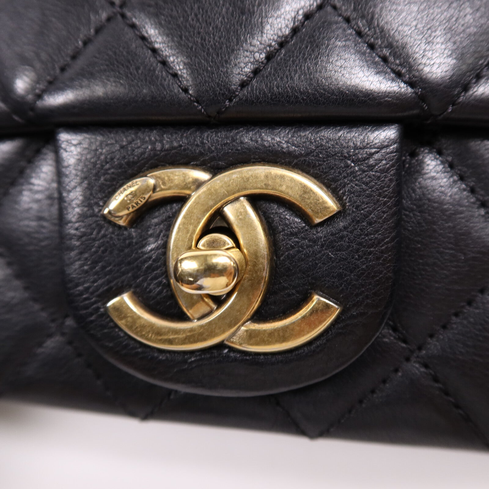 CHANEL 牛皮皮革Chain Shoulder Bag金扣鏈帶肩背袋