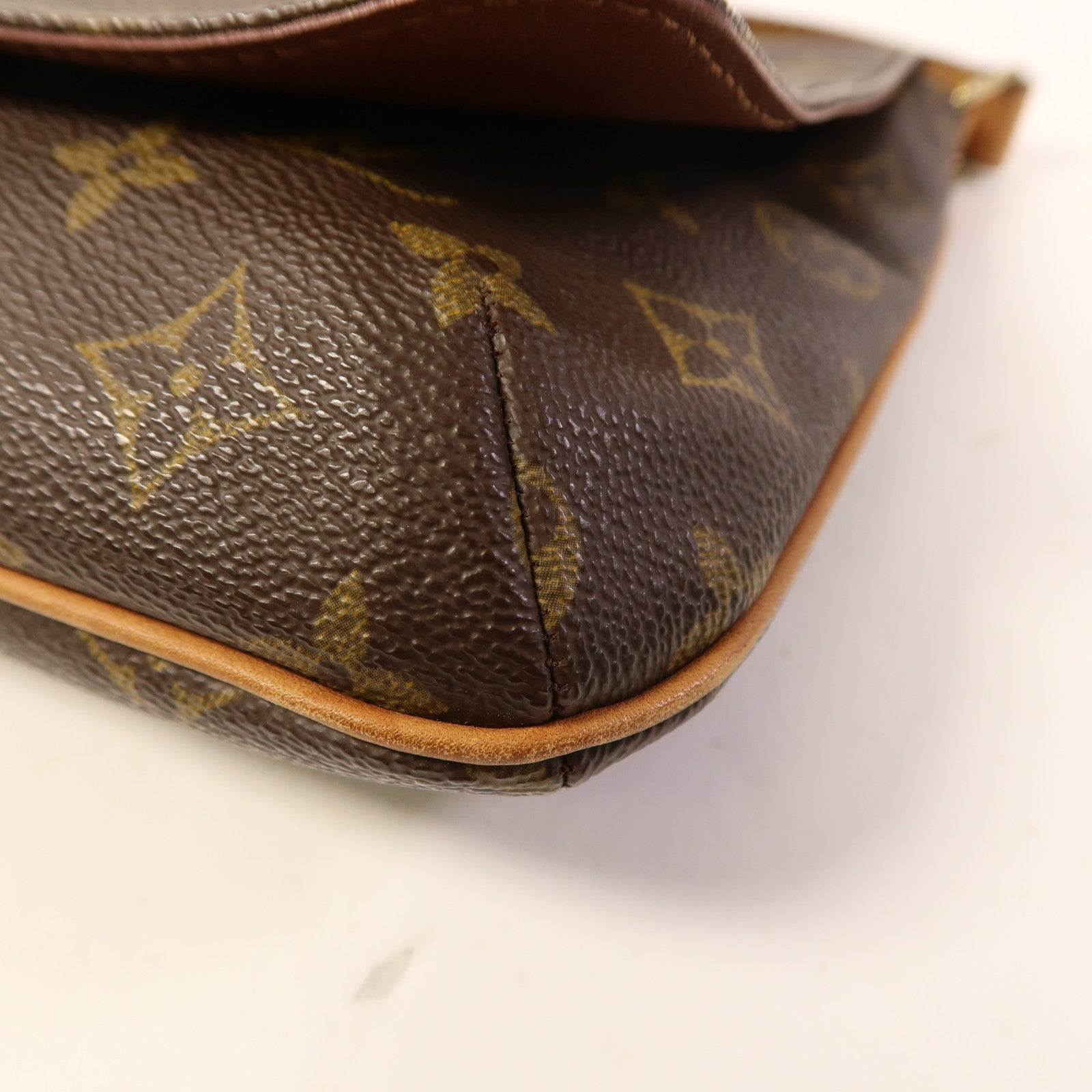 LOUIS VUITTON Monogram Musette Tango Long金扣肩背袋