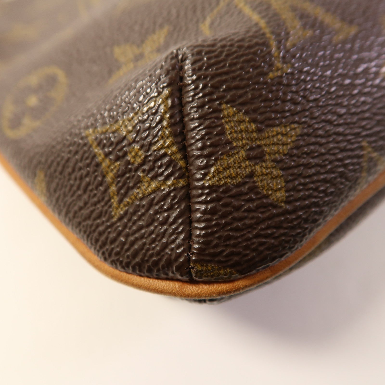 LOUIS VUITTON Monogram Musette Tango Long金扣肩背袋