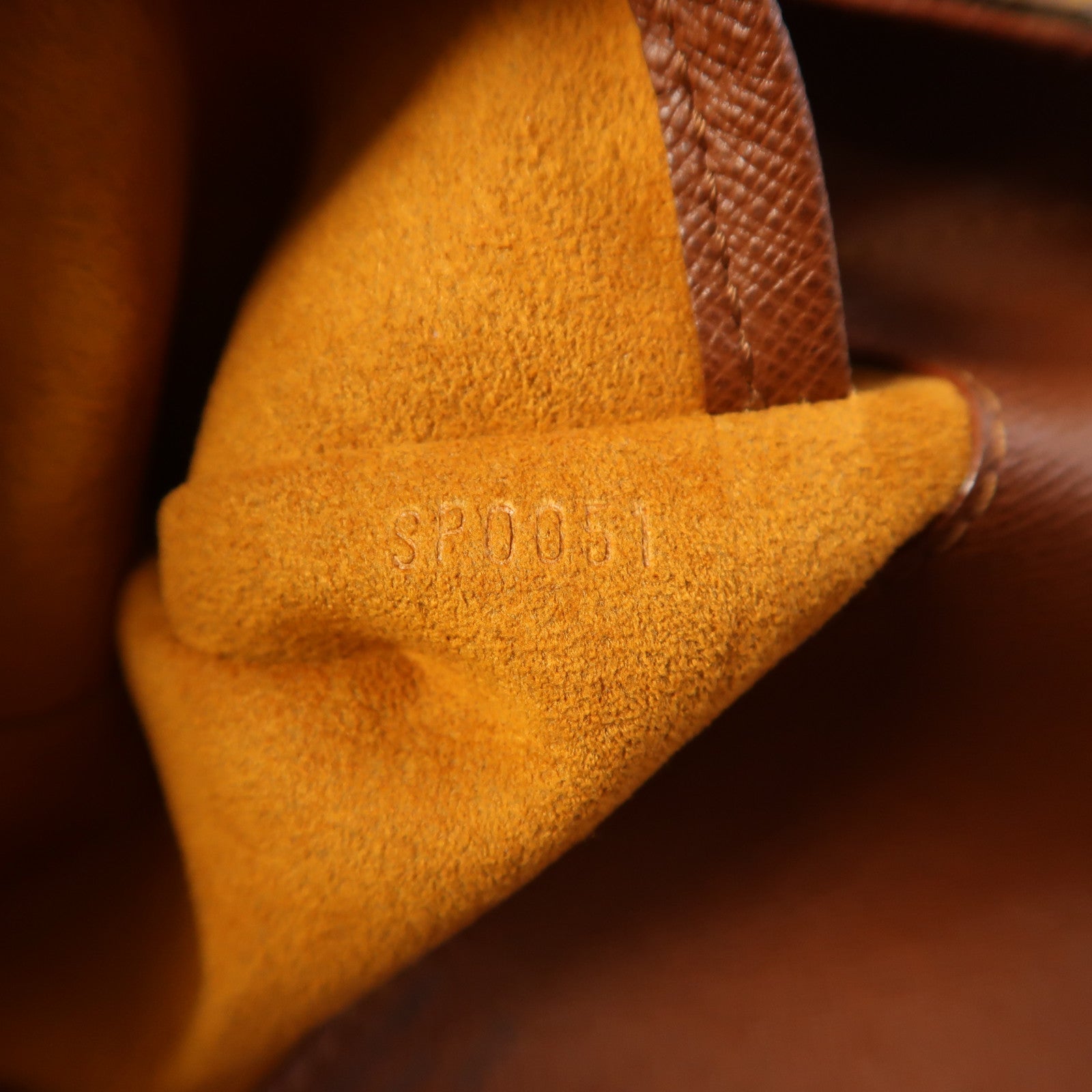 LOUIS VUITTON Monogram Musette Tango Long金扣肩背袋