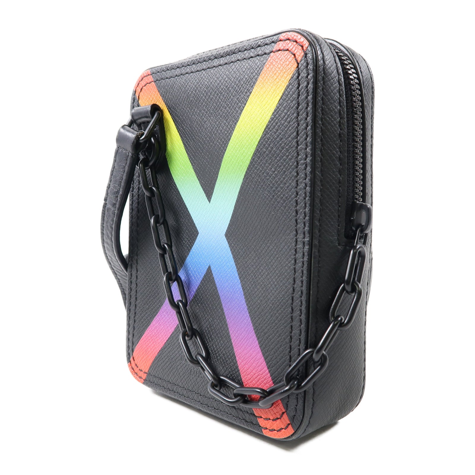 LOUIS VUITTON 【激減優惠】Taiga Danube Messenger肩背袋黑色