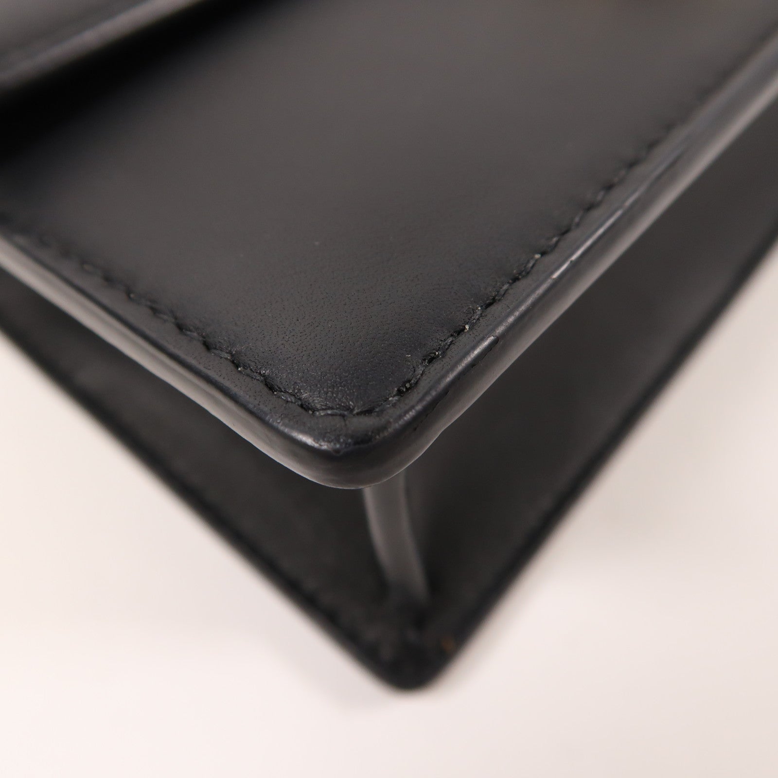 Dior 牛皮皮革30 Montaigne East-West金扣鏈帶肩背袋