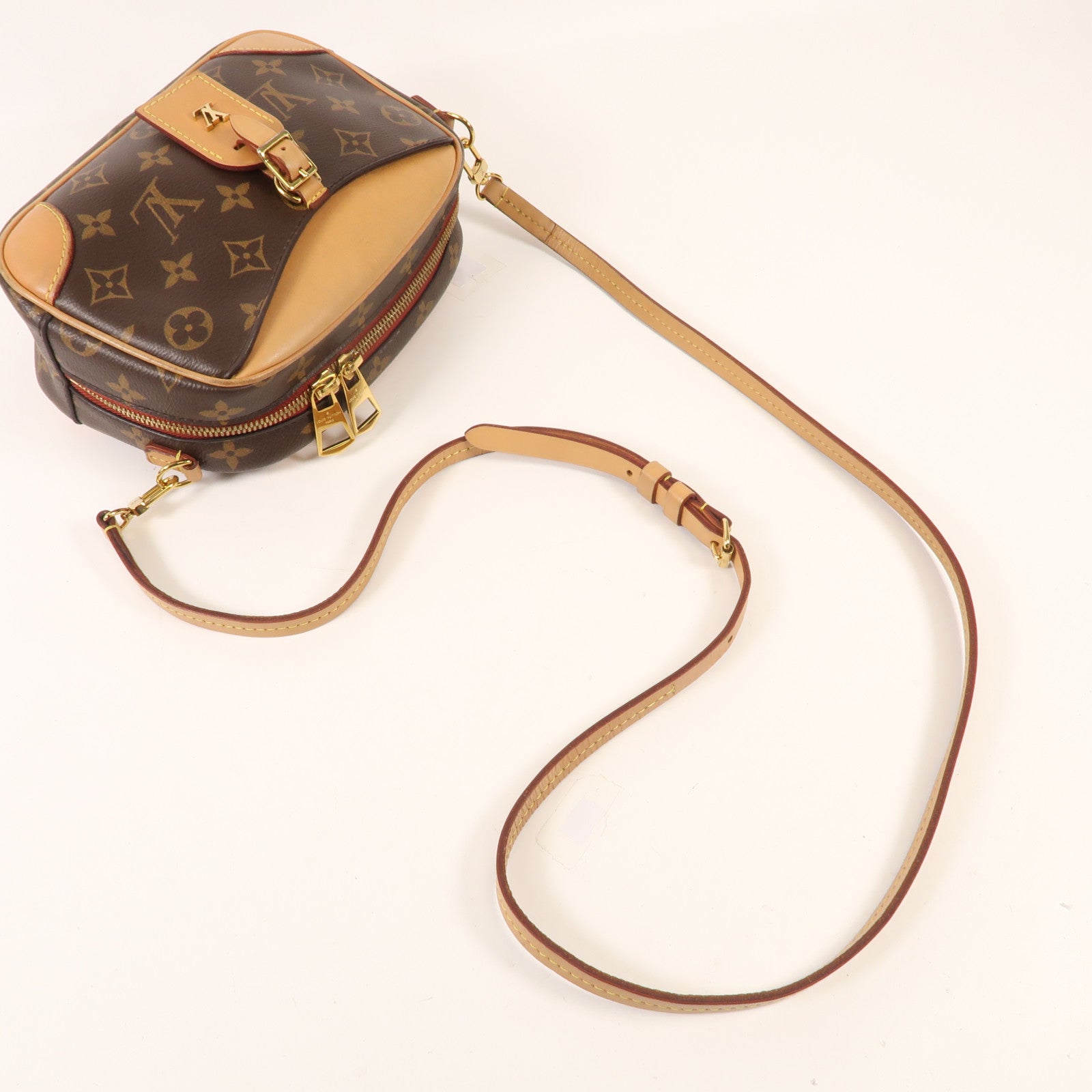 LOUIS VUITTON Monogram Deauville Mini金扣肩背袋