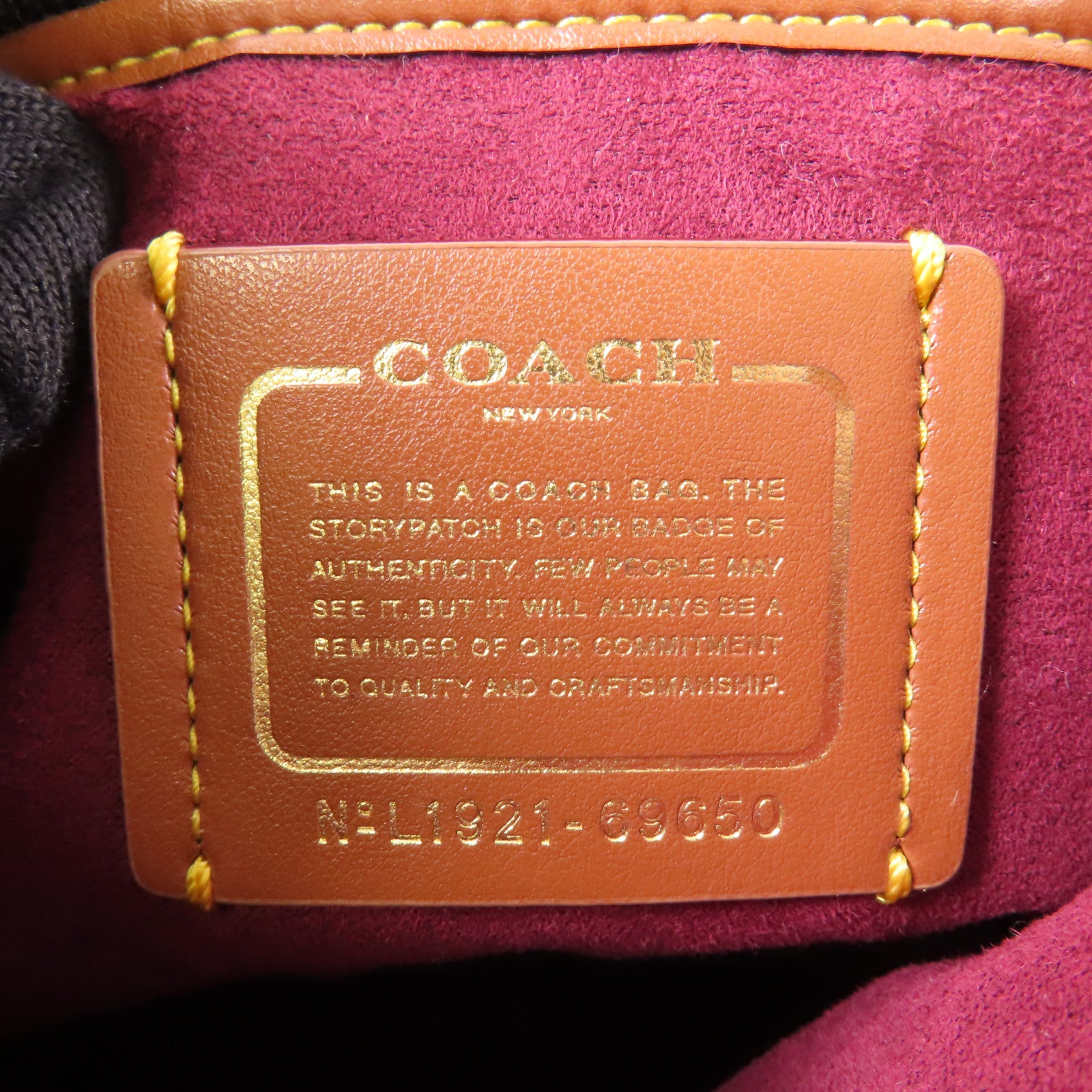 COACH 塗層帆布/牛皮皮革Backpack金扣鏈帶背包