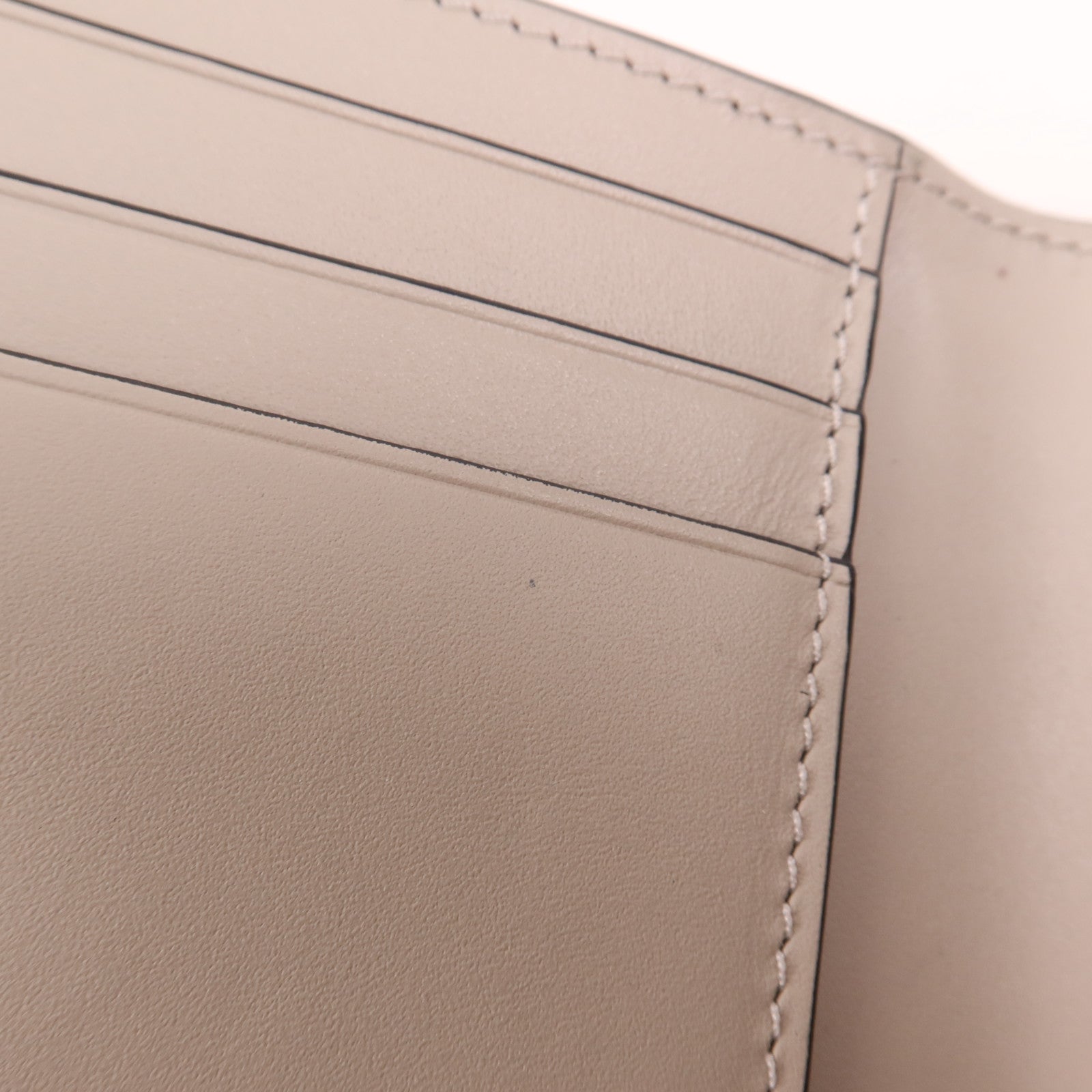 LOEWE 牛皮皮革Wallet銀扣錢包