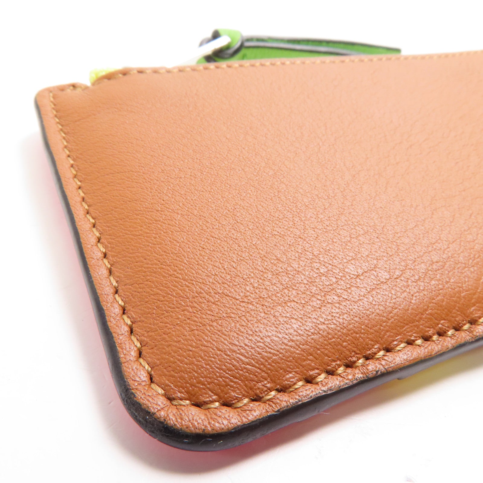 LOEWE 牛皮皮革Card Case銀扣卡片套