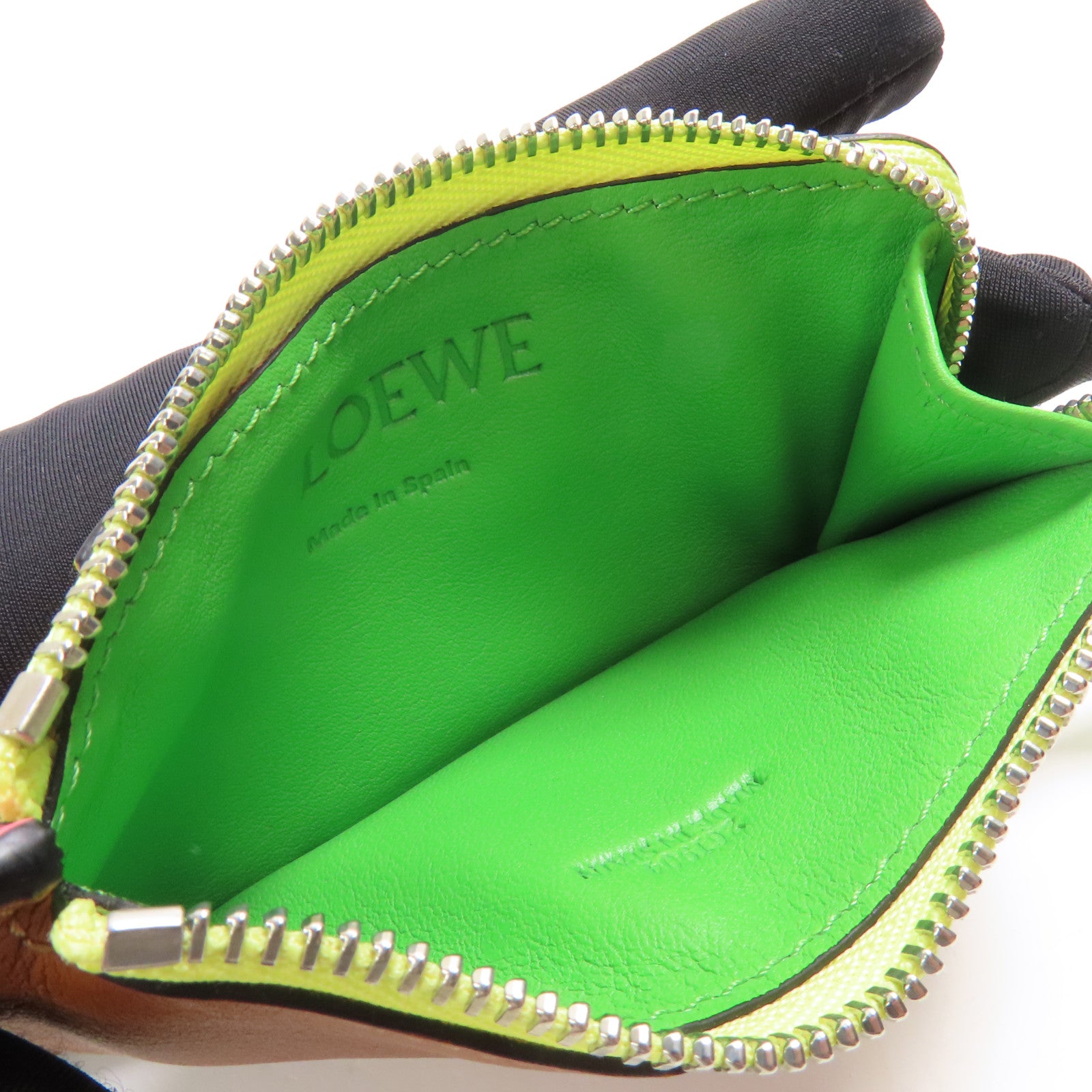 LOEWE 牛皮皮革Card Case銀扣卡片套