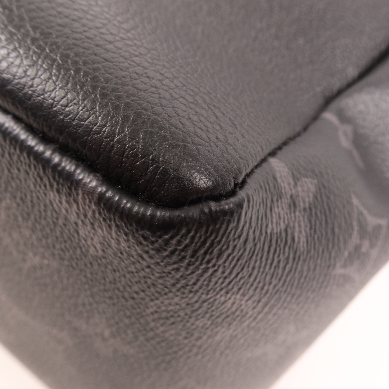 LOUIS VUITTON Monogram Eclipse Saumur銀扣背包