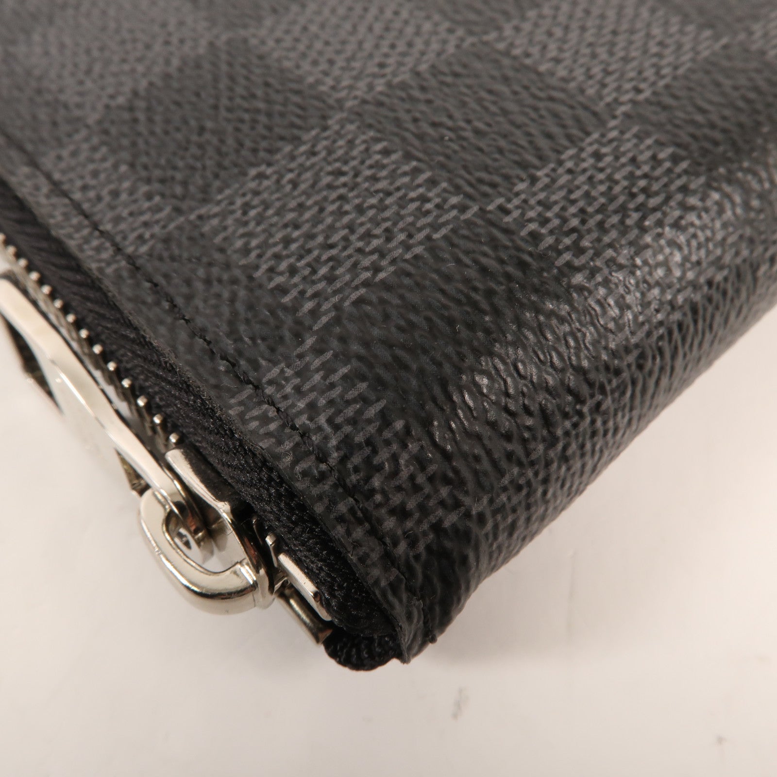 LOUIS VUITTON Damier Graphite Zippy Wallet銀扣長錢包