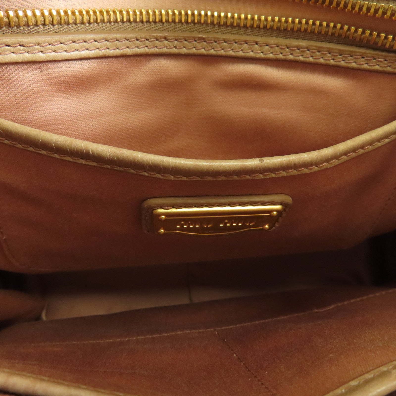 Miu Miu 牛皮皮革Shoulder Bag金扣手挽肩背兩用袋