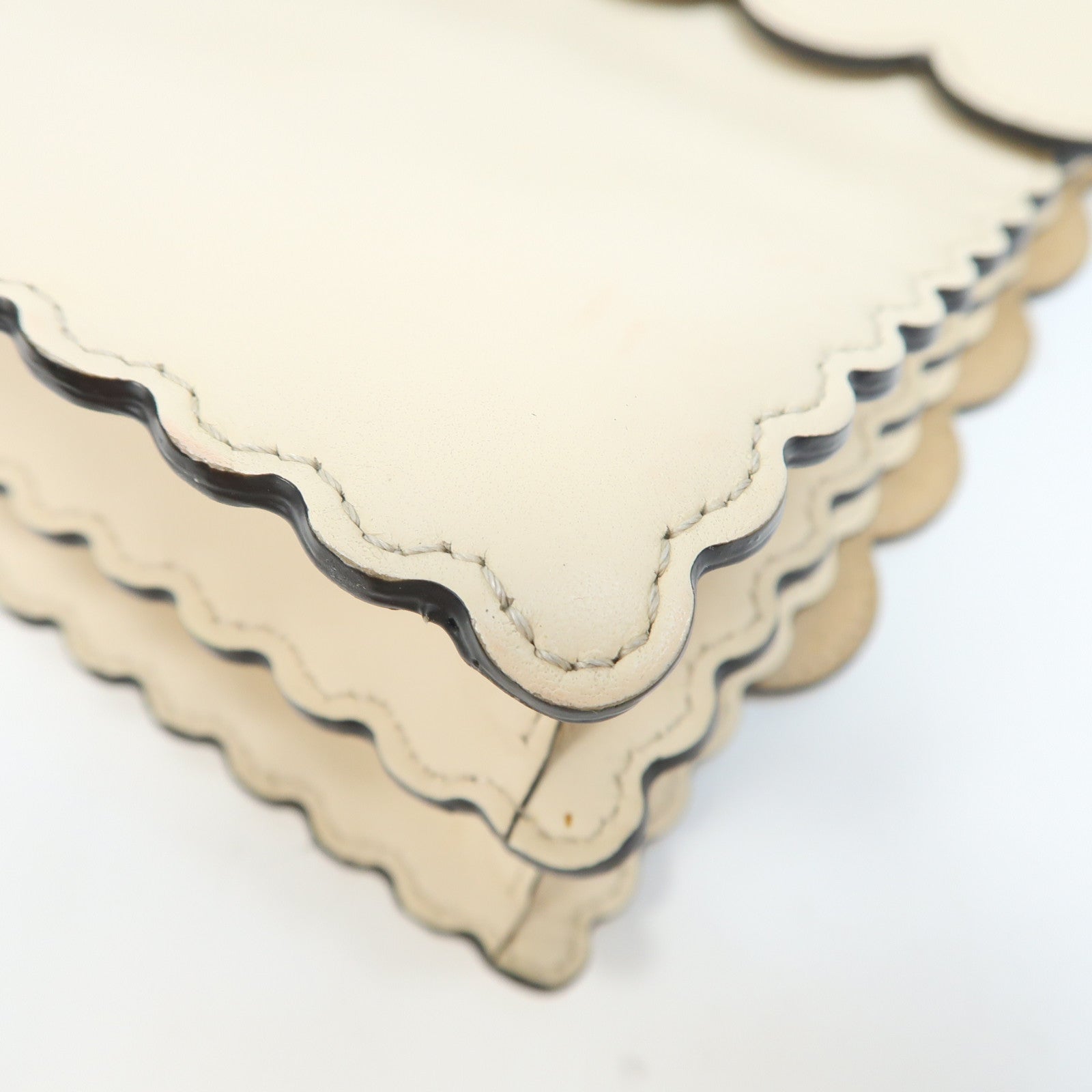 FENDI 【激減優惠】牛皮皮革Chain Shoulder金扣手挽肩背兩用袋米色