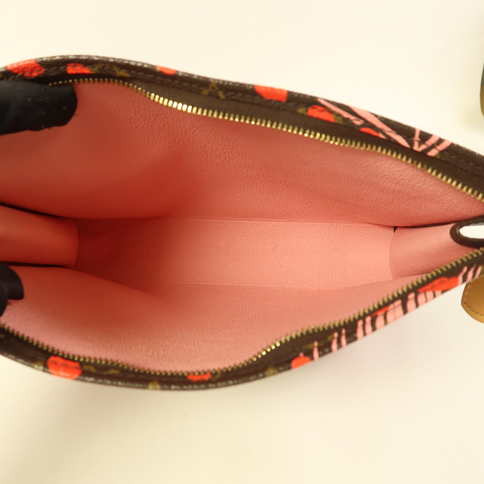 LOUIS VUITTON Monogram Jungle Dots Toiletry Pouch金扣小袋