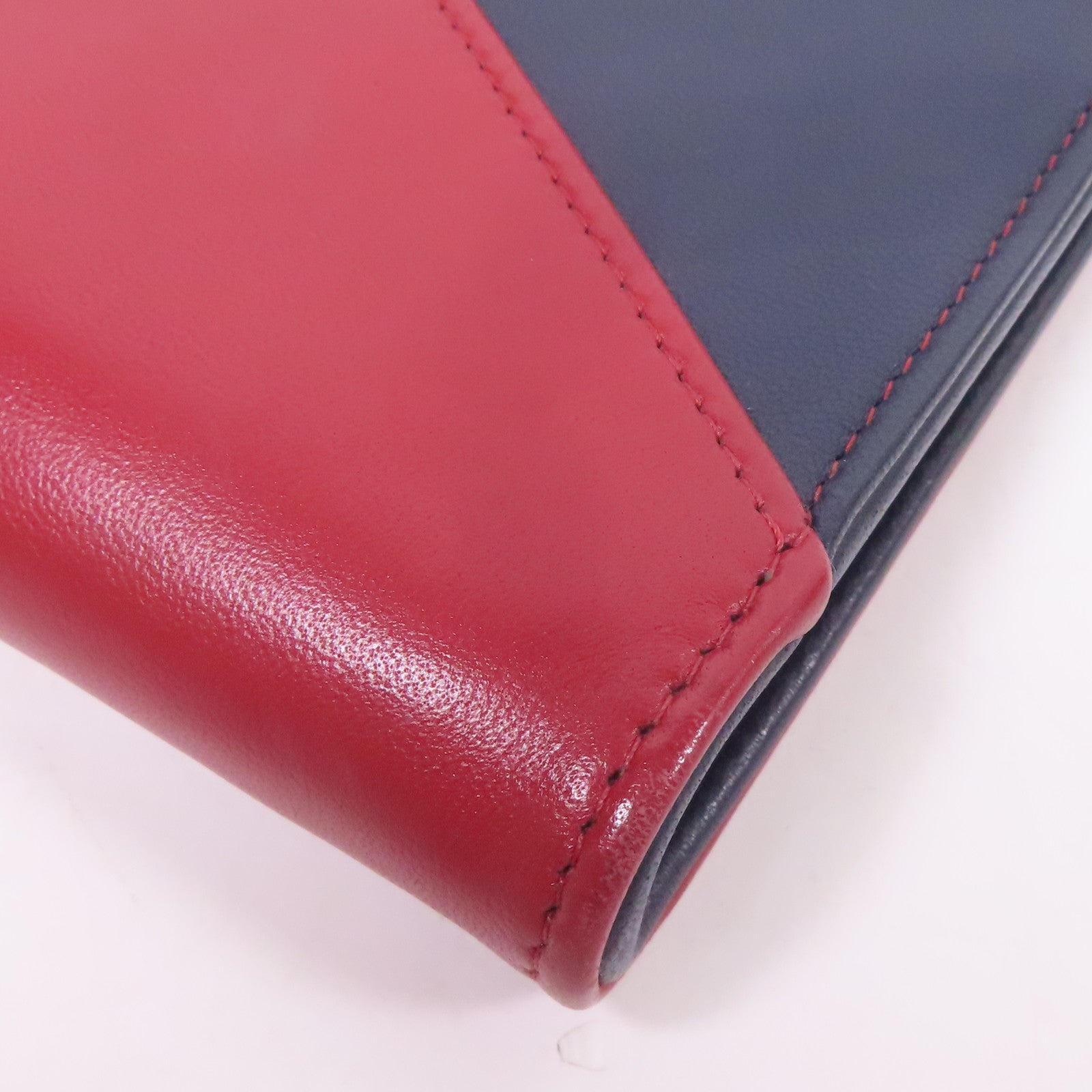 CHANEL 皮革Clutch Bag金扣手拿包