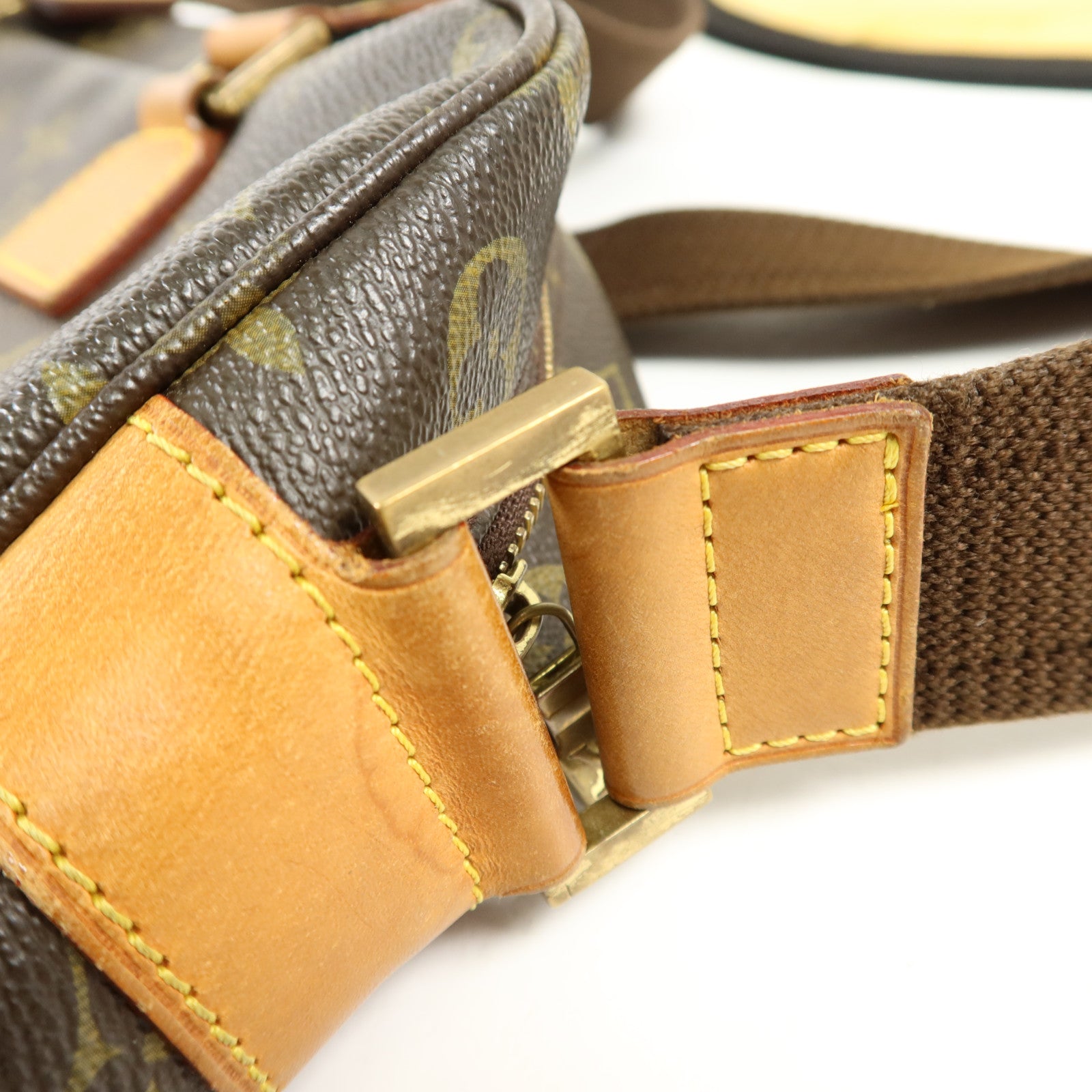 LOUIS VUITTON Monogram Sac Bosphore金扣手挽肩背兩用袋