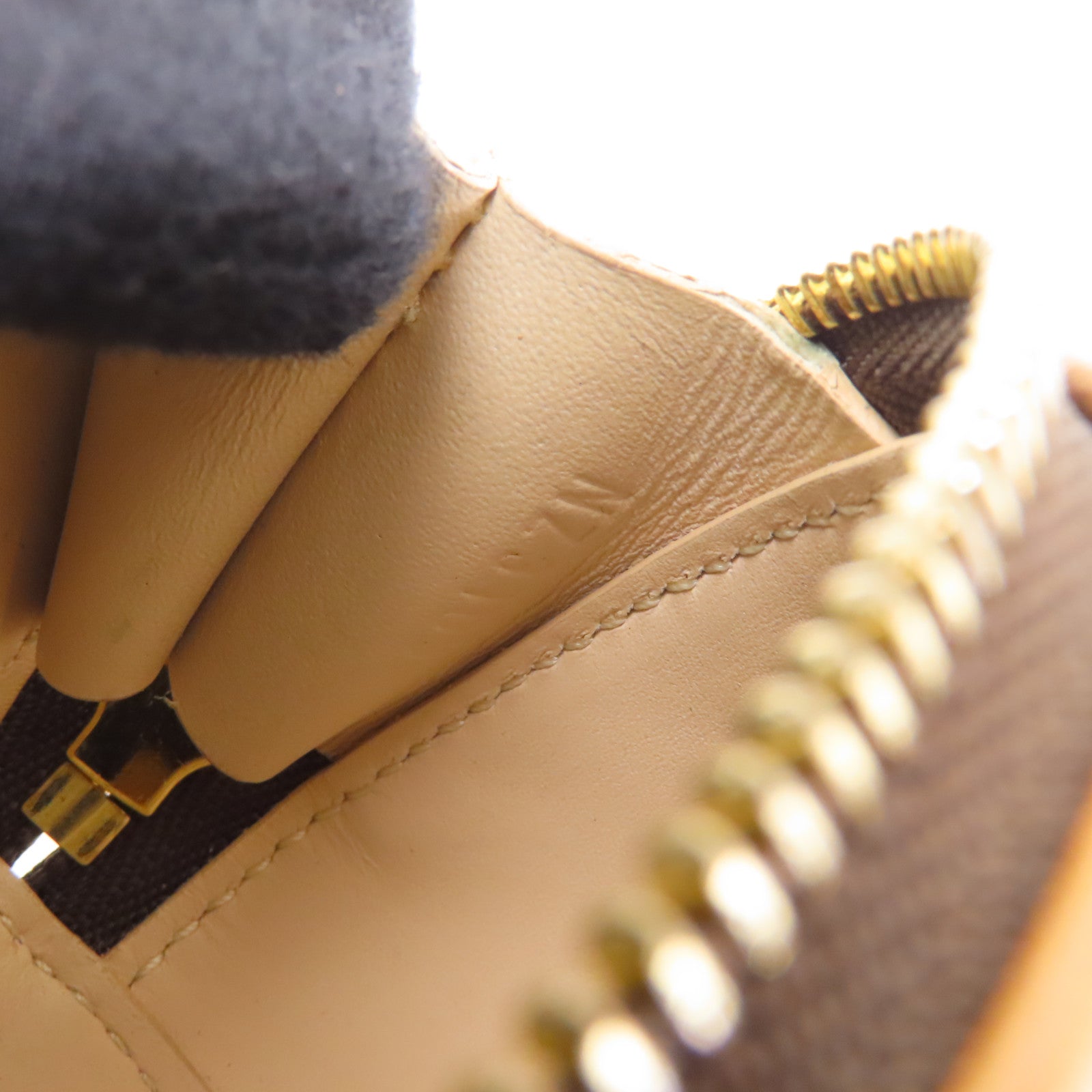 LOUIS VUITTON 【激減優惠】Monogram Petite Boite Chapeau Necklace金扣鏈帶肩背袋啡色