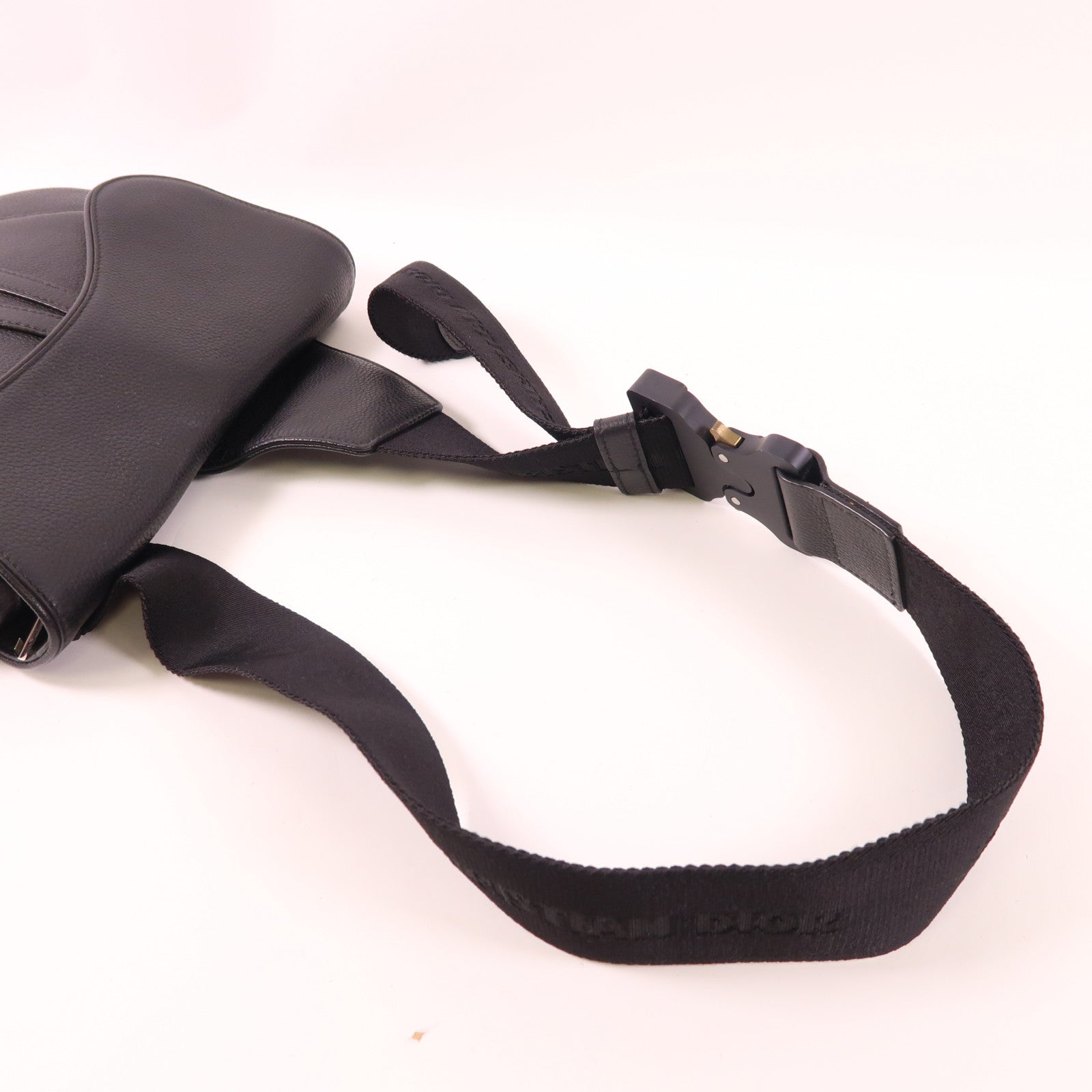 Dior 牛皮皮革Saddle Bag銀扣肩背袋