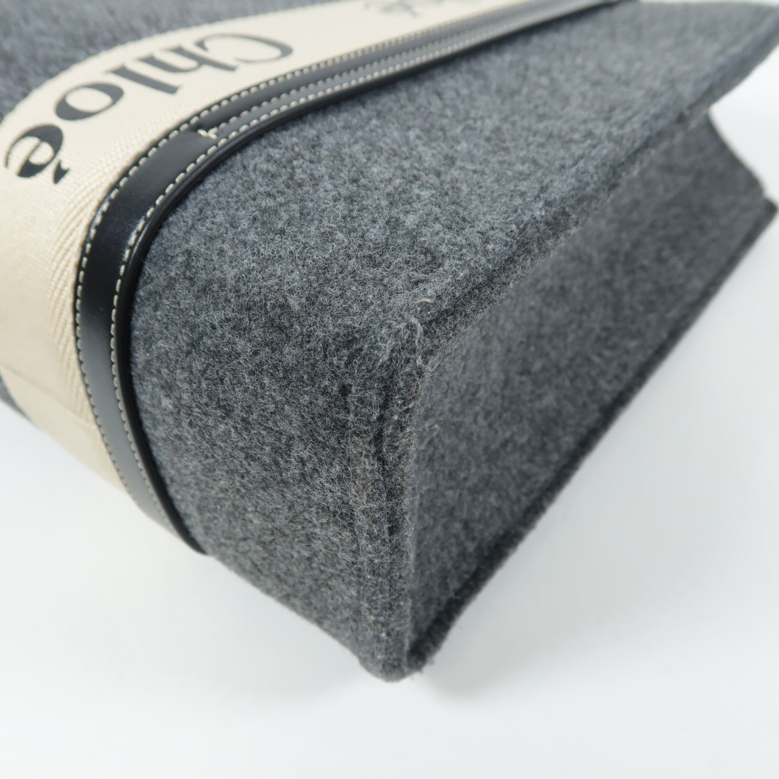 Chloe 羊毛毯Woody Medium Tote肩背袋