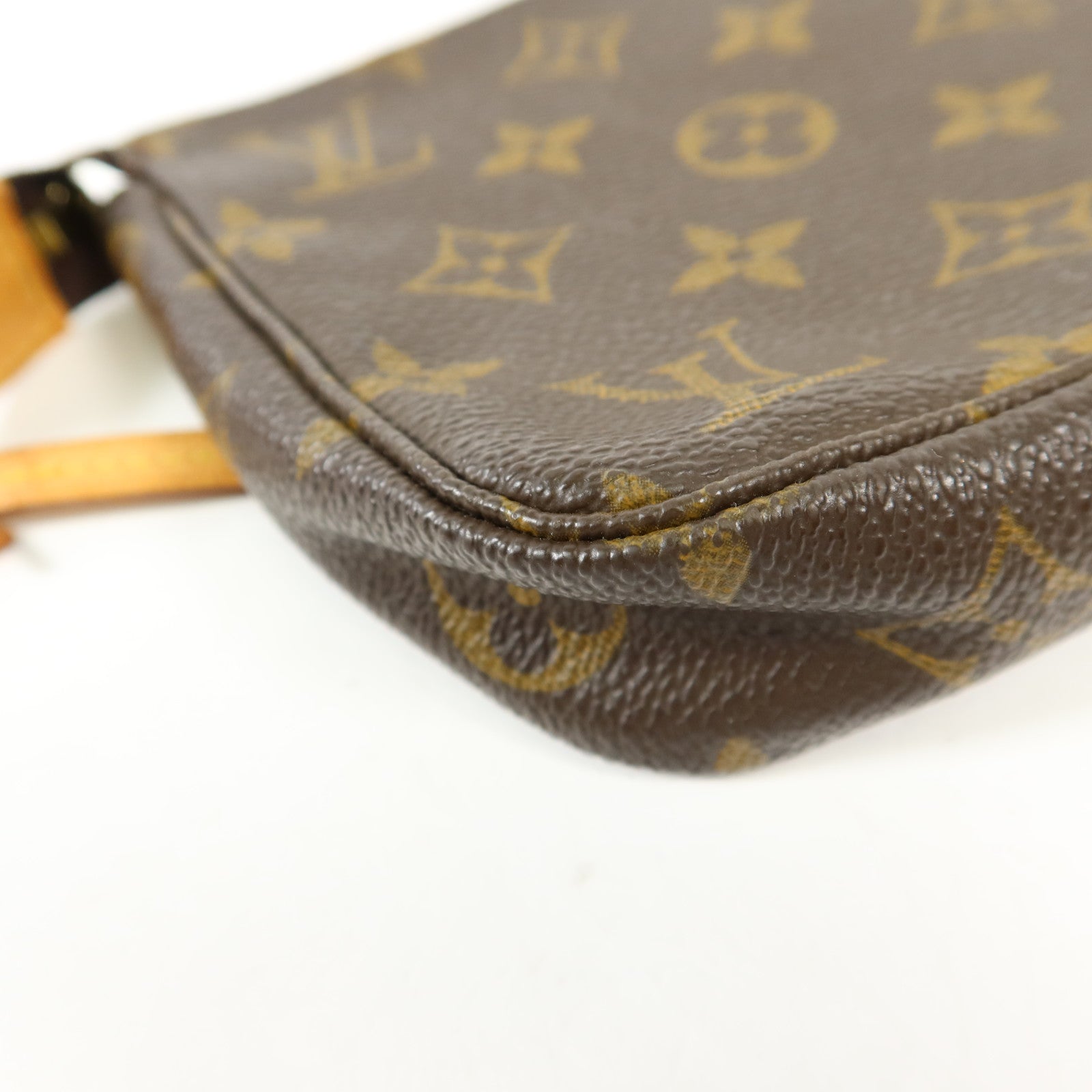 LOUIS VUITTON Monogram Pochette Accessoires金扣手挽袋棕色