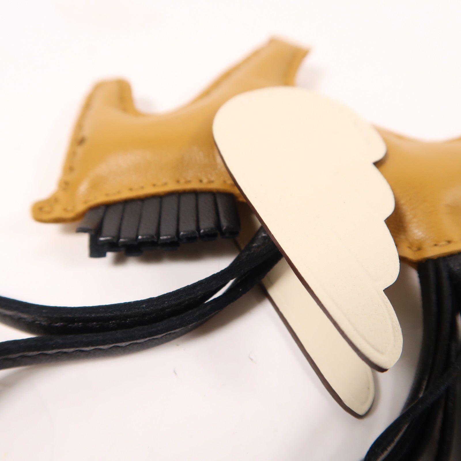 HERMES Milo/Swift皮革Rodeo Pegase PM掛飾Sesame