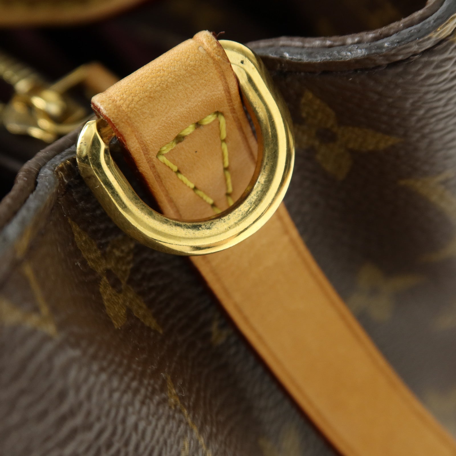 LOUIS VUITTON Monogram Montaigne MM金扣手挽肩背兩用袋