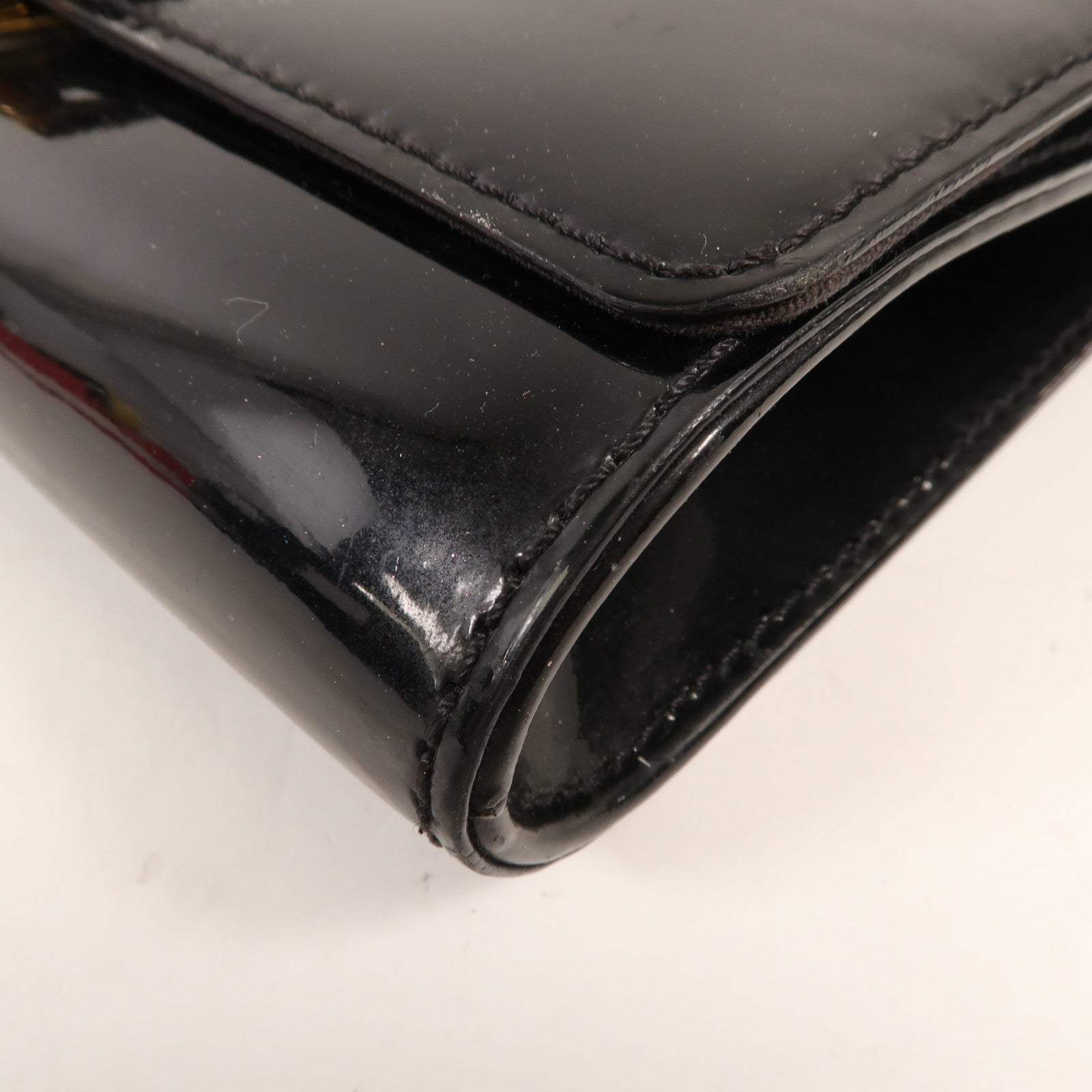 LOUIS VUITTON Vernis Louise MM金扣鏈帶肩背袋