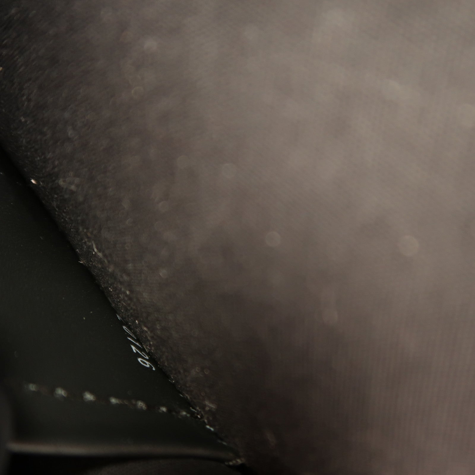 LOUIS VUITTON Vernis Louise MM金扣鏈帶肩背袋