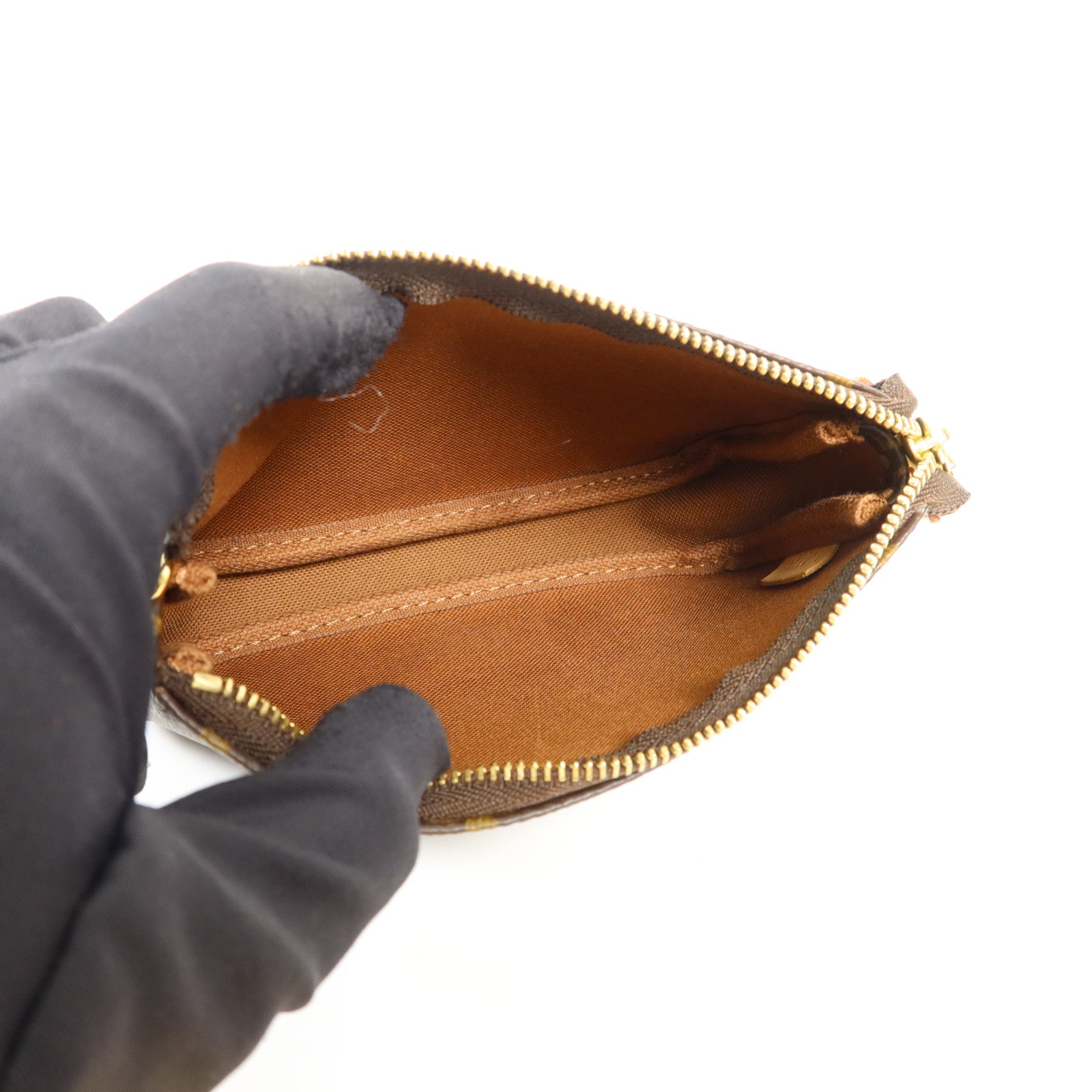 LOUIS VUITTON Monogram Mini Pochette Accessoires金扣手挽袋