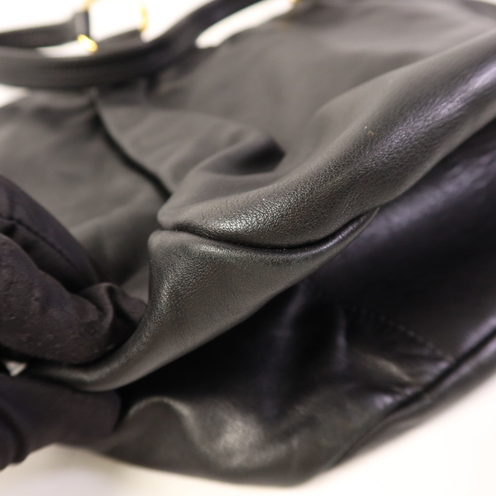 PRADA 牛皮皮革Shoulder Bag金扣肩背袋