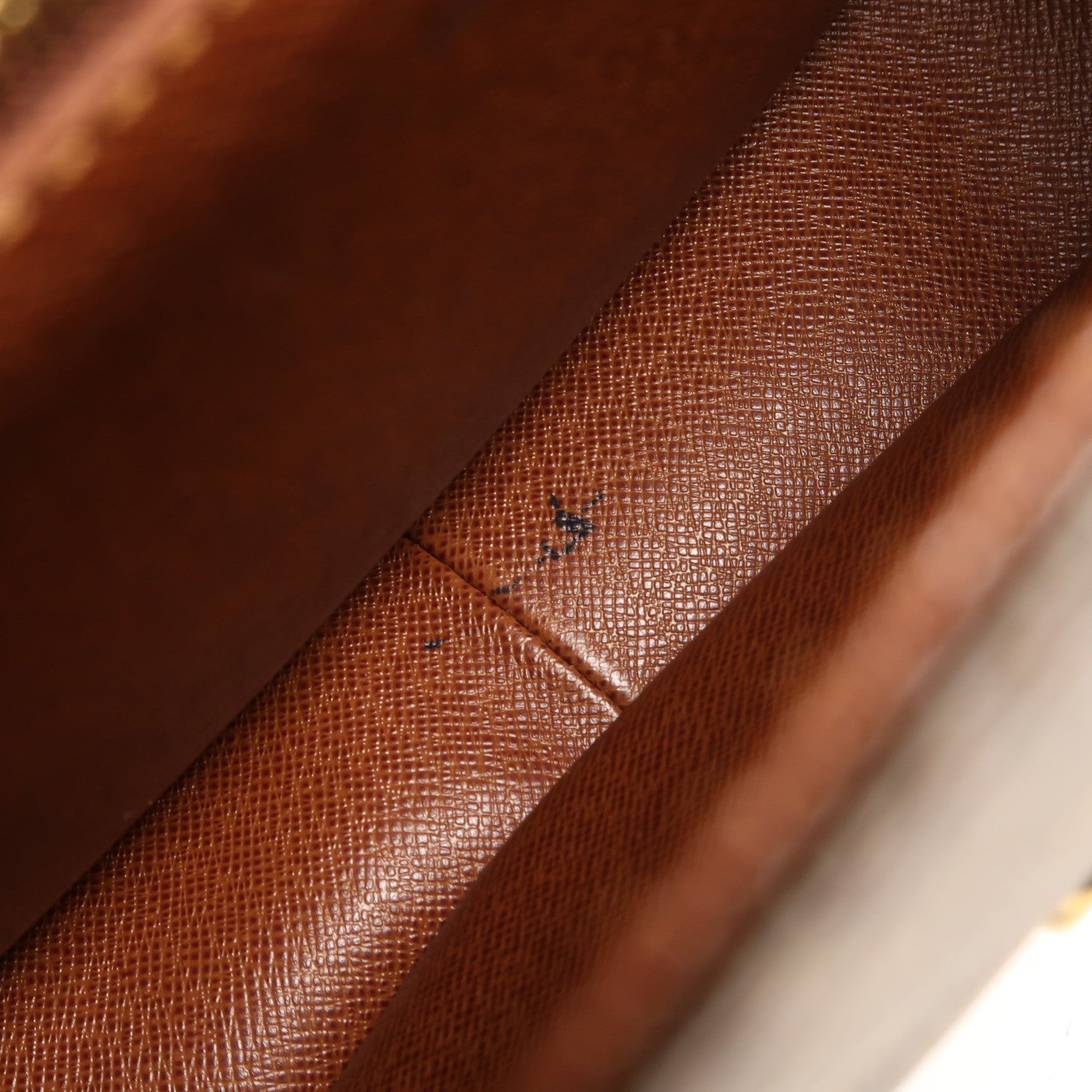 LOUIS VUITTON Monogram Saint Cloud GM金扣肩背袋