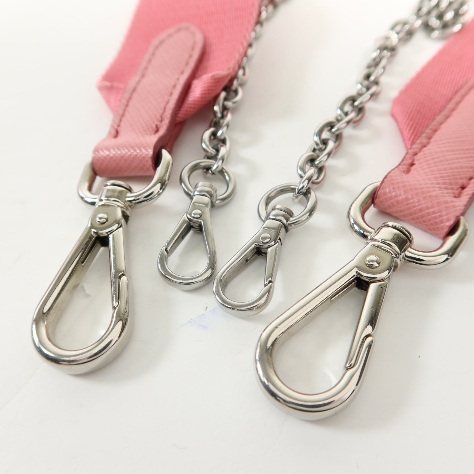 PRADA 尼龍Re-Edition 2005銀扣肩背袋