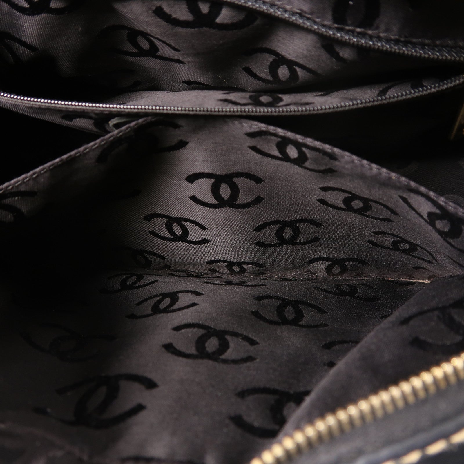 CHANEL 牛皮皮革Vintage Handbag金扣手挽袋