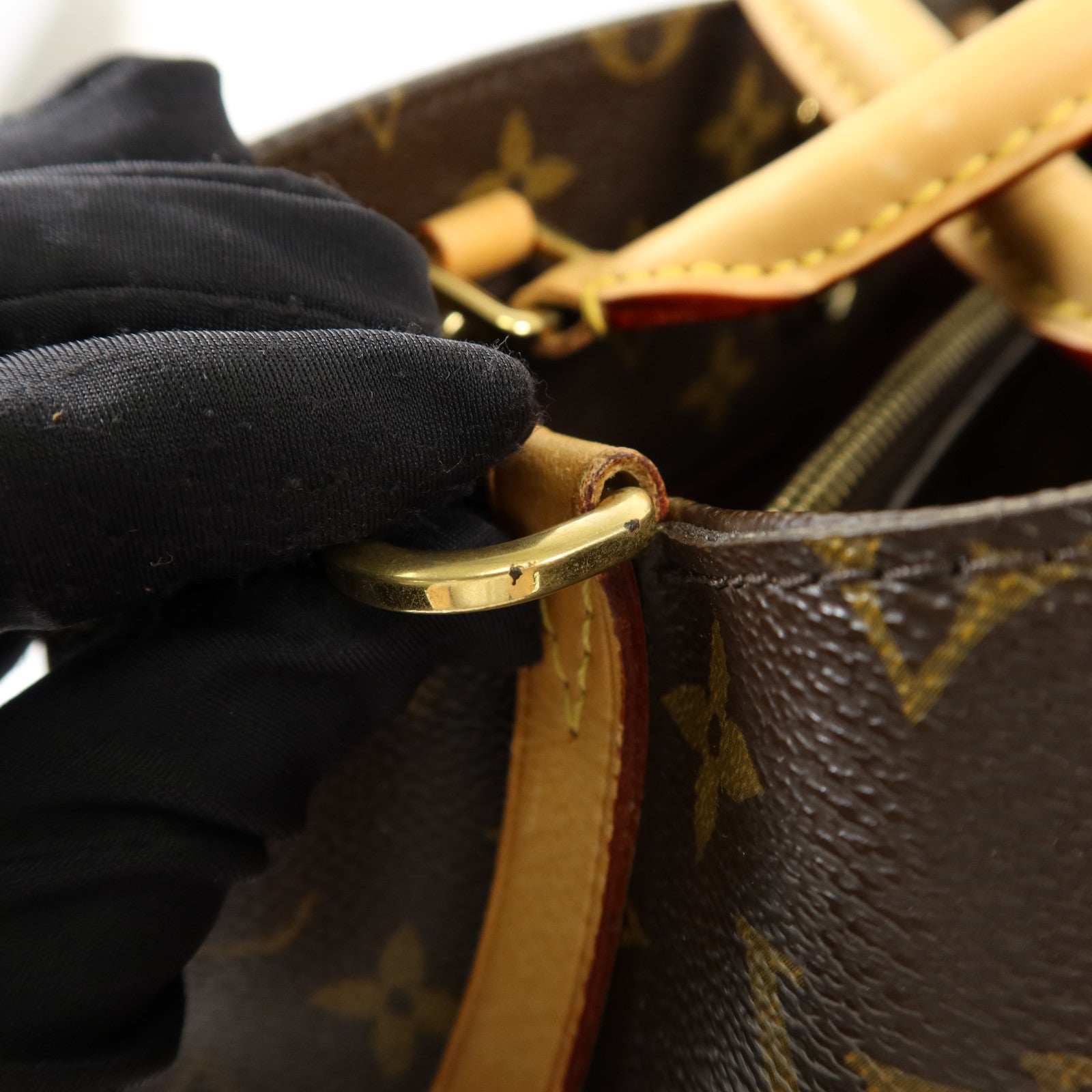 LOUIS VUITTON Monogram Montaigne MM金扣手挽肩背兩用袋