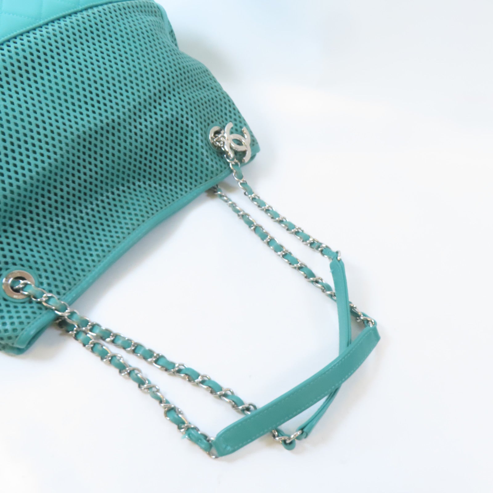 CHANEL (PRICE DOWN) Quilted CC SHW Chain Shoulder Handbag Lambskin Leather Green