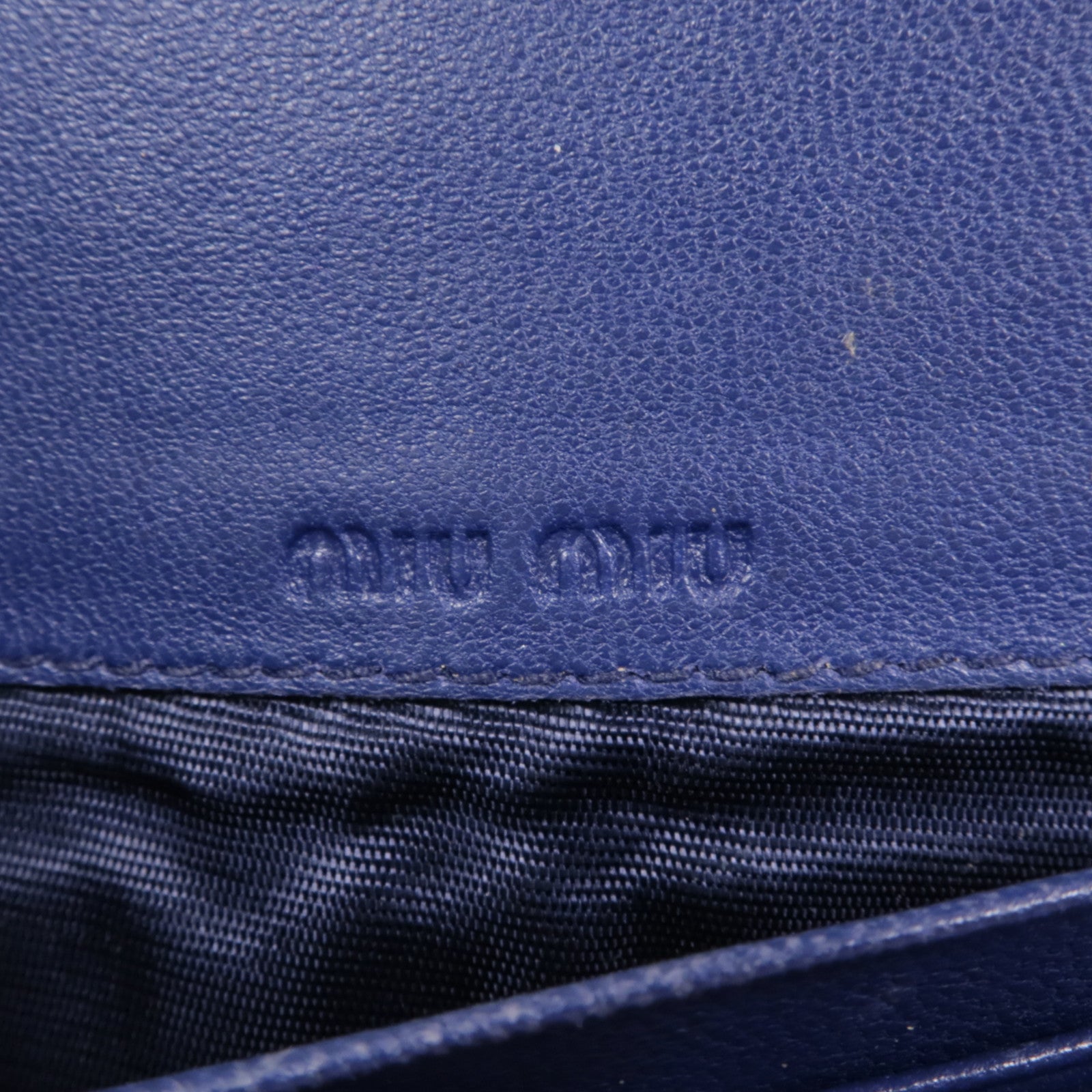 Miu Miu 牛皮皮革Matelasse Long Wallet金扣長錢包