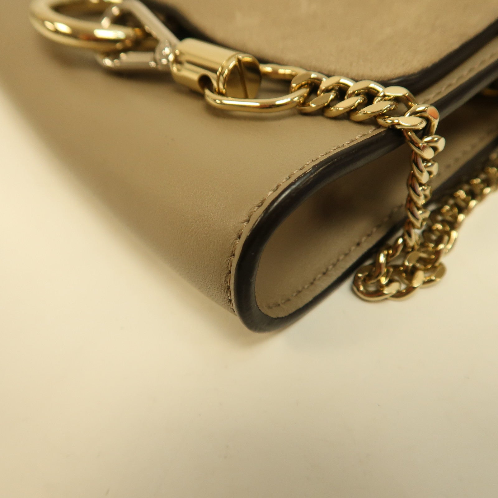 Chloe 【激減優惠】牛皮皮革/麂皮皮革Mini Faye金扣鏈帶肩背袋淺啡色