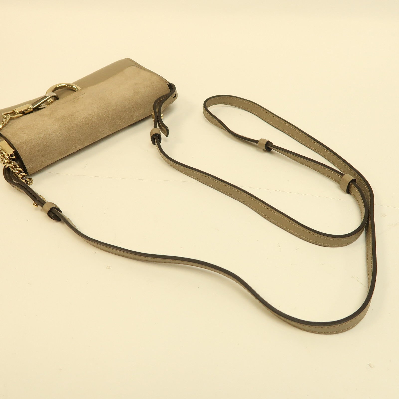 Chloe 【激減優惠】牛皮皮革/麂皮皮革Mini Faye金扣鏈帶肩背袋淺啡色