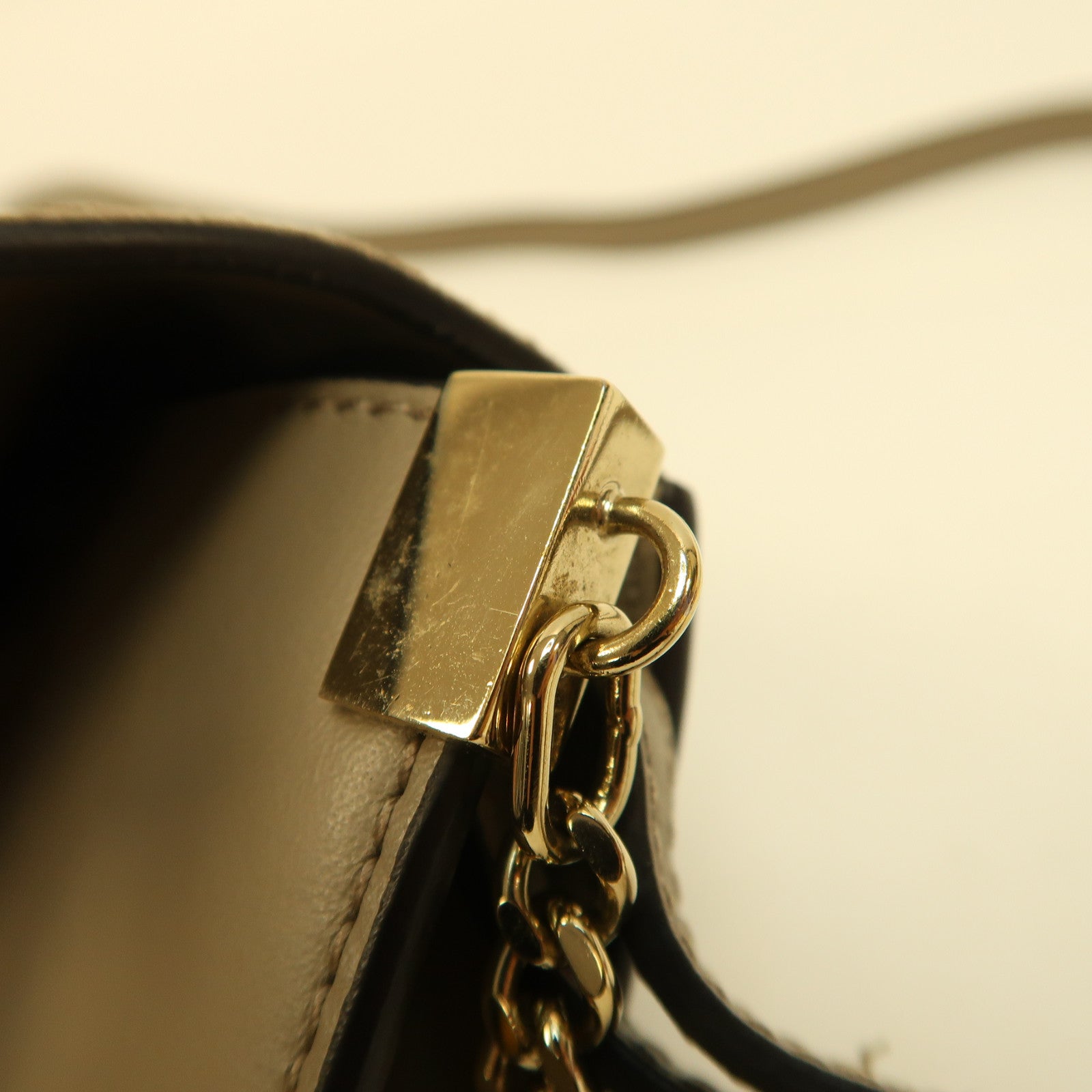 Chloe 【激減優惠】牛皮皮革/麂皮皮革Mini Faye金扣鏈帶肩背袋淺啡色