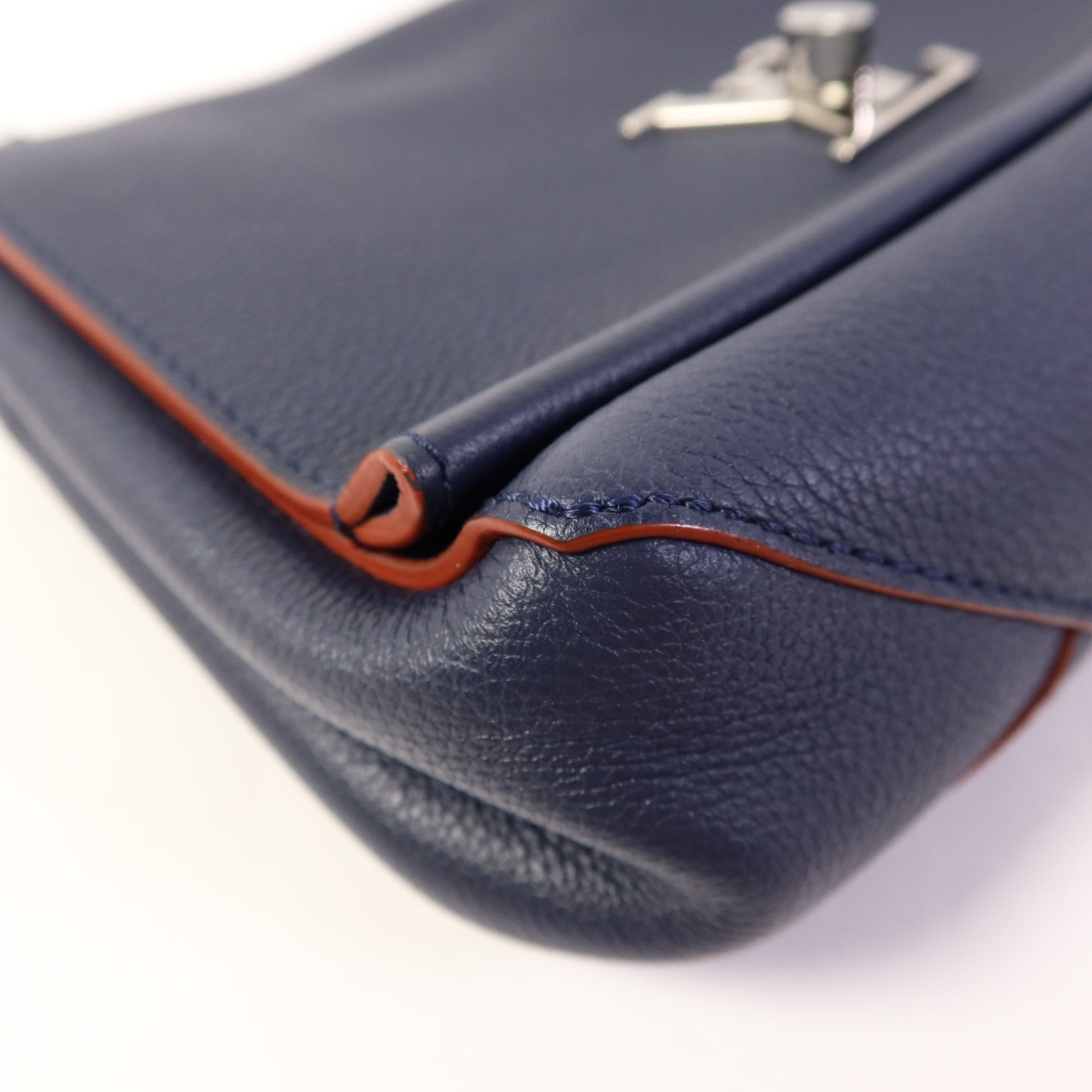 LOUIS VUITTON 牛皮皮革Lockme II BB銀扣手挽肩背兩用袋藍色