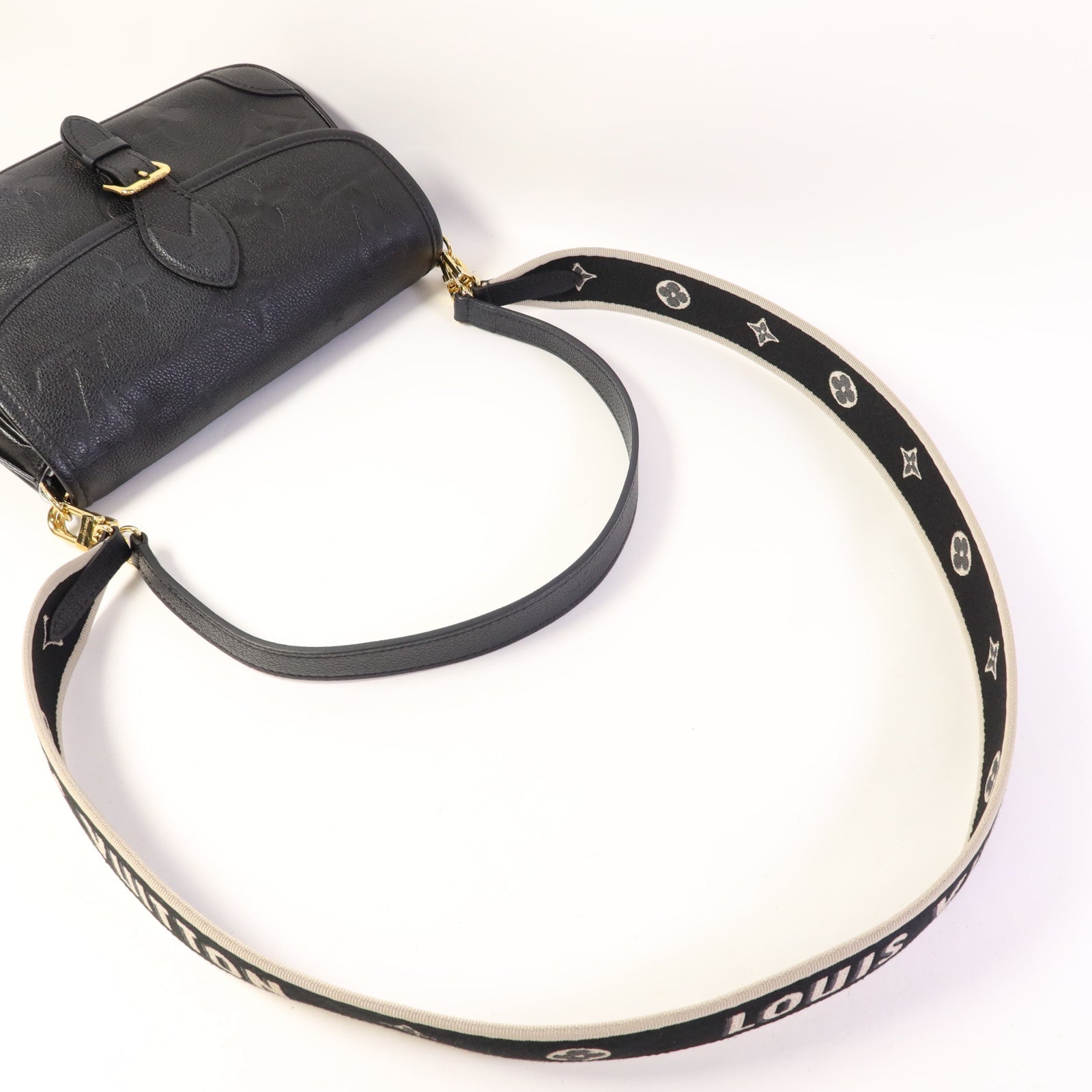 LOUIS VUITTON Monogram Empreinte Diane金扣肩背袋