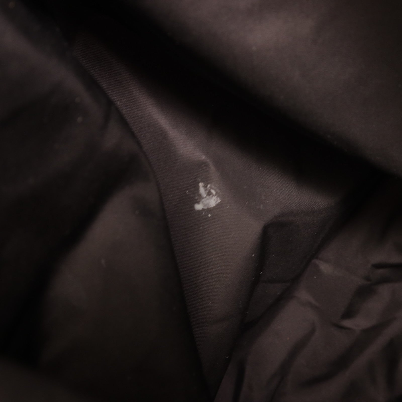 PRADA 尼龍Shoulder Bag銀扣肩背袋