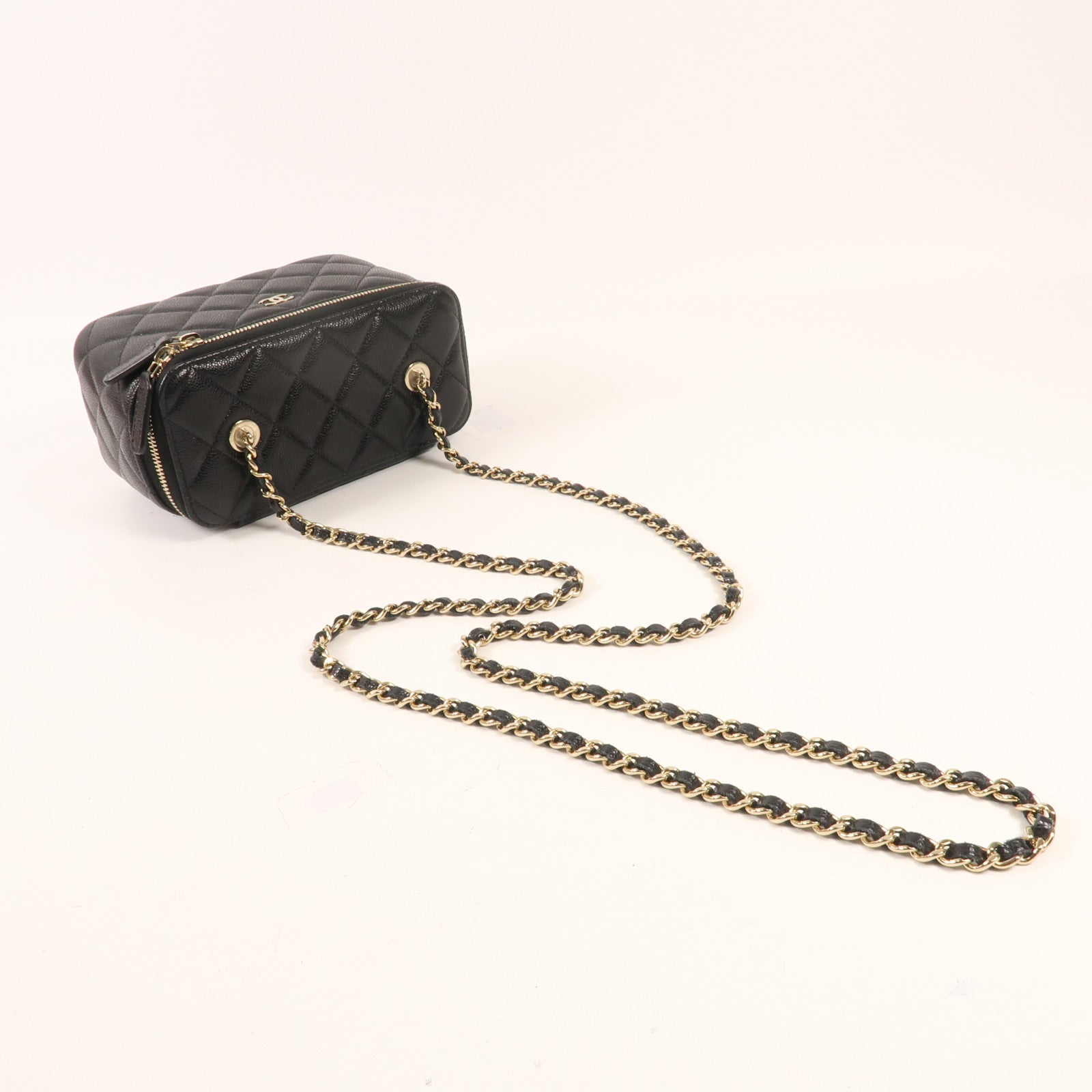 CHANEL 牛皮皮革Chain Shoulder金扣鏈帶肩背袋