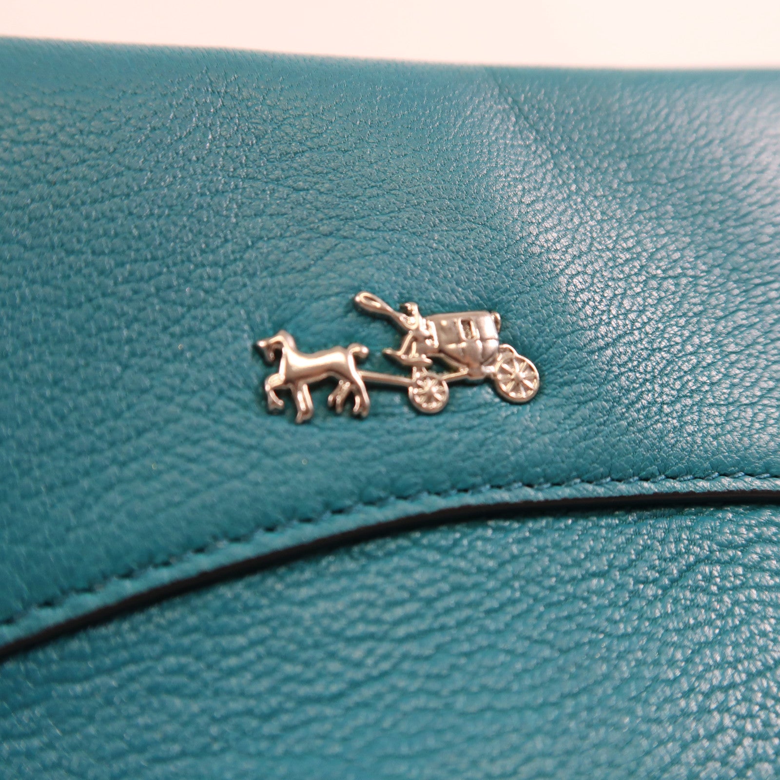 COACH 牛皮皮革Shoulder Bag銀扣肩背袋