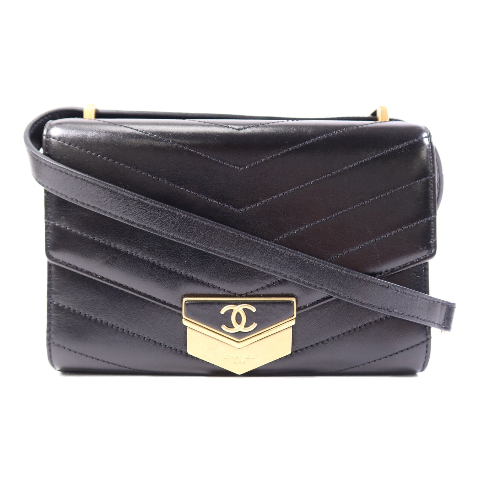 CHANEL 牛皮皮革Chevron Medal Flap Bag金扣鏈帶肩背袋