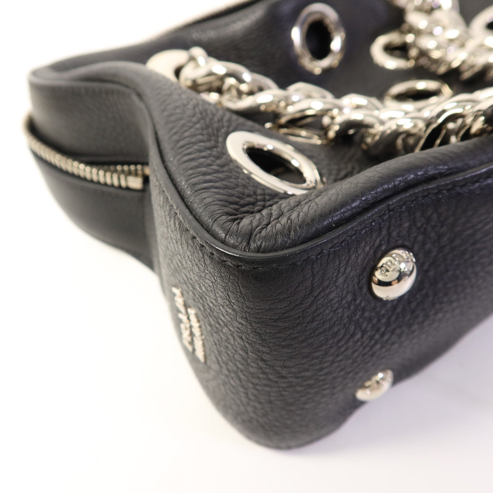 PRADA 牛皮皮革Chain Shoulder Bag銀扣肩背袋