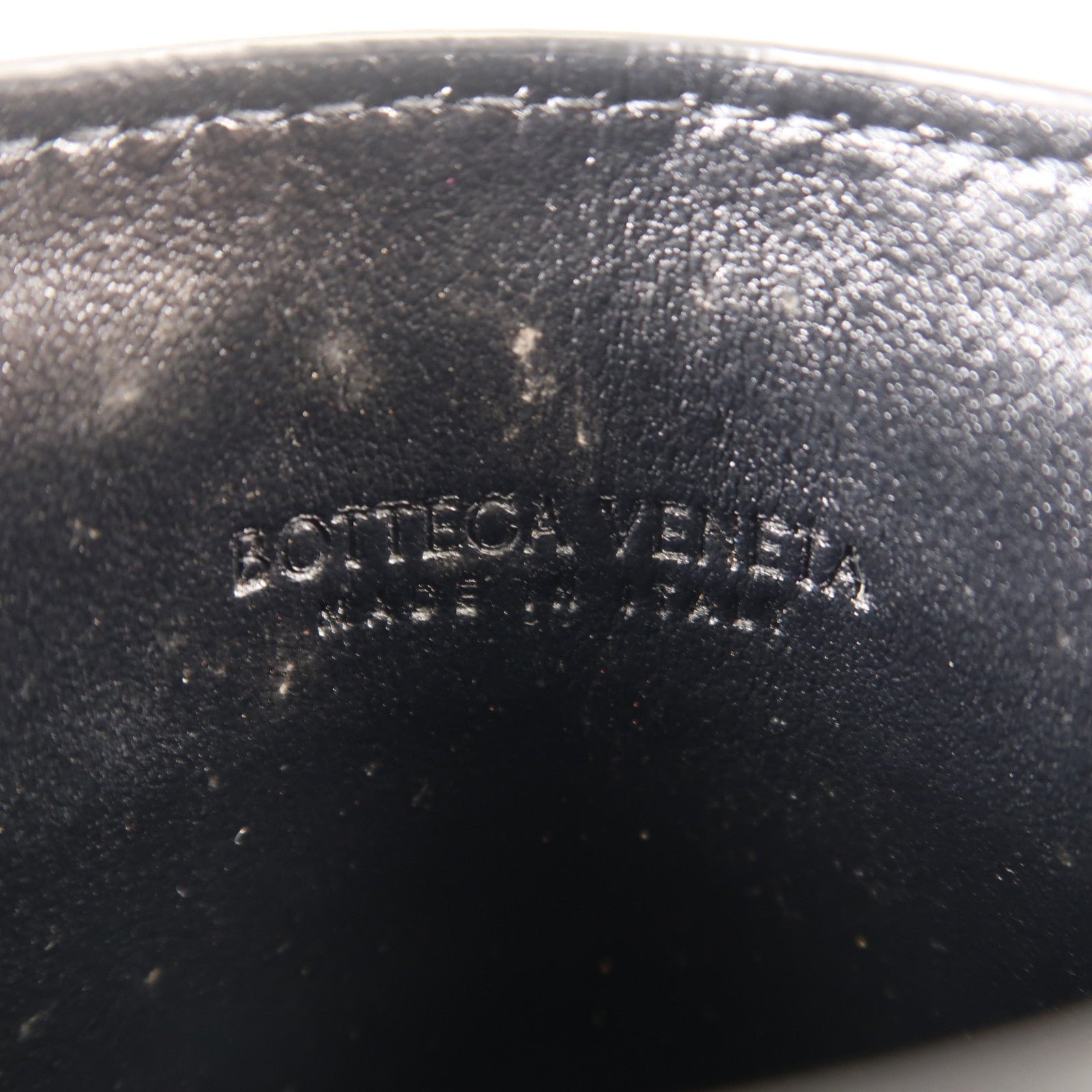 BOTTEGA VENETA 牛皮皮革Phone Pouch銀扣肩背袋