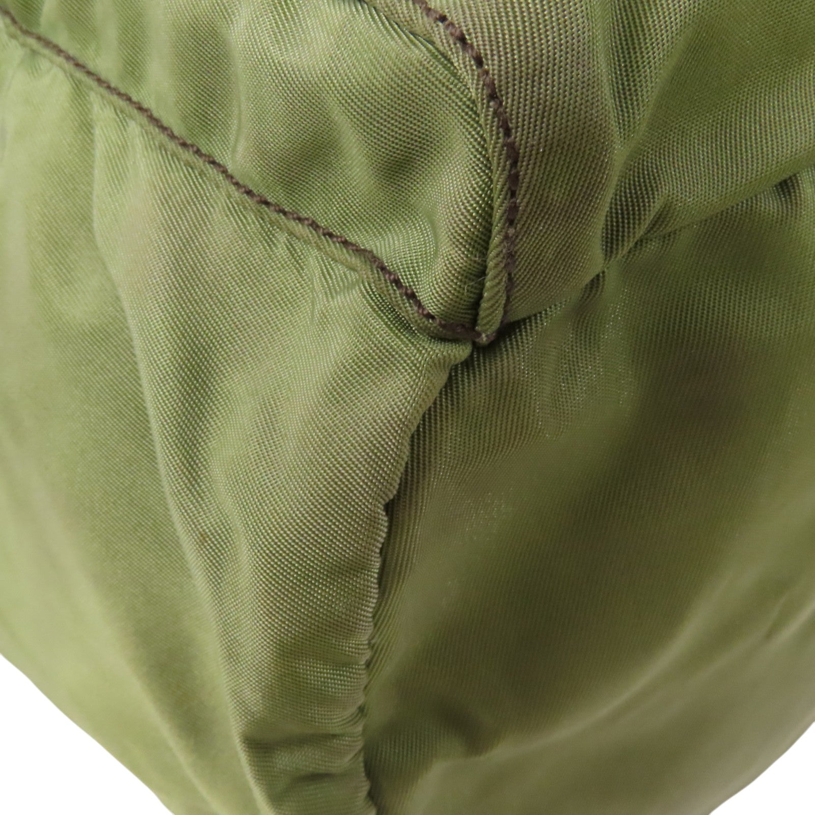 PRADA 尼龍Rucksack銀扣背包