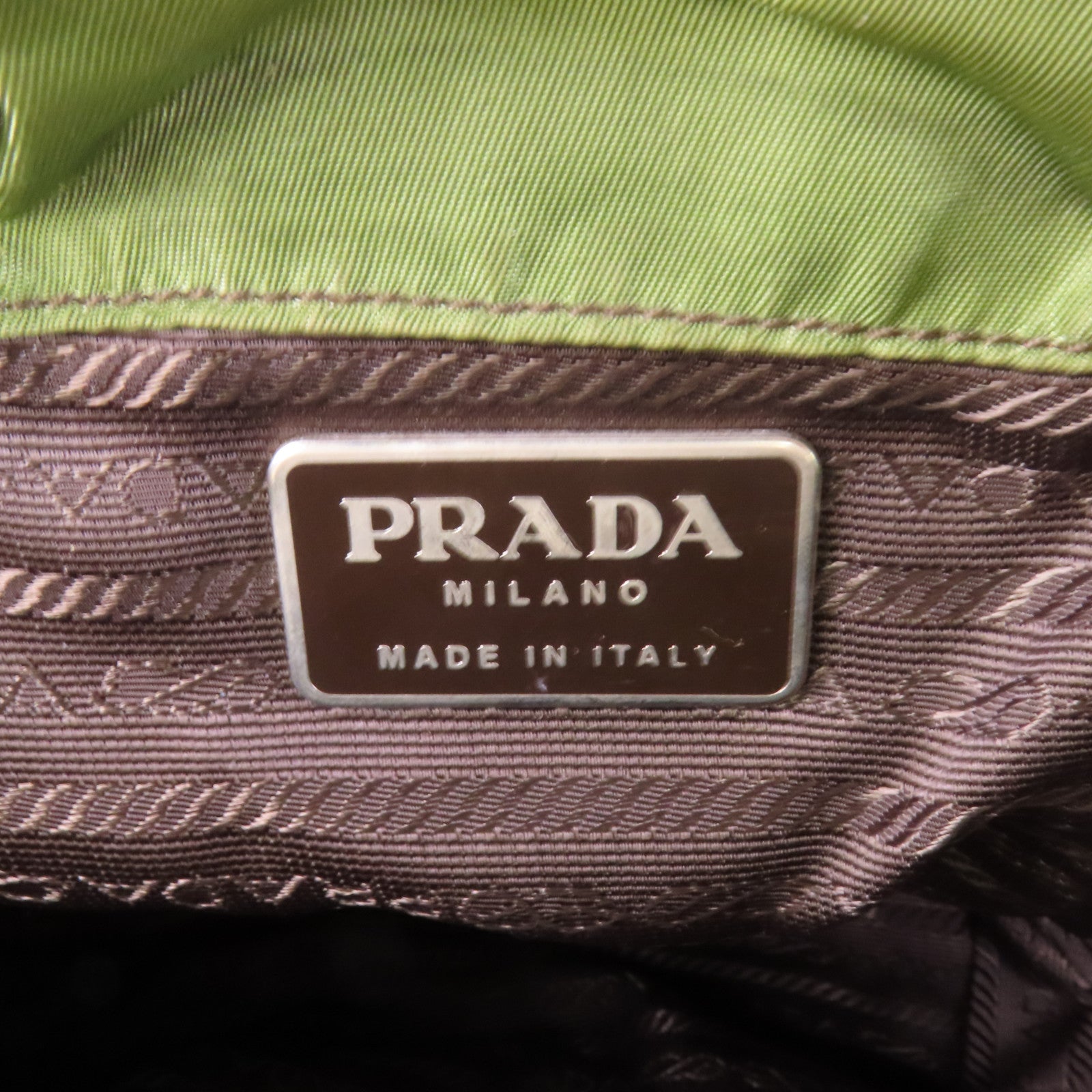 PRADA 尼龍Rucksack銀扣背包